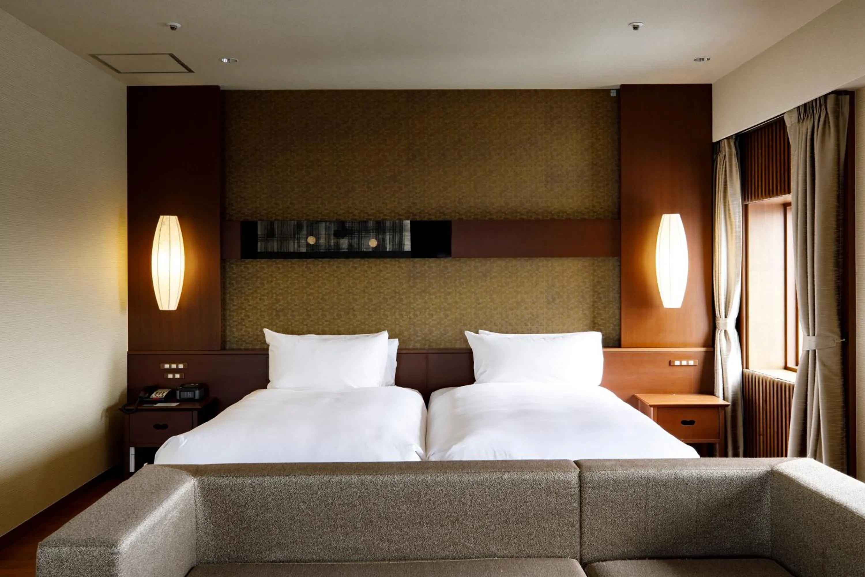 Photo of the whole room, Bed in ANA Holiday Inn Kanazawa Sky by IHG