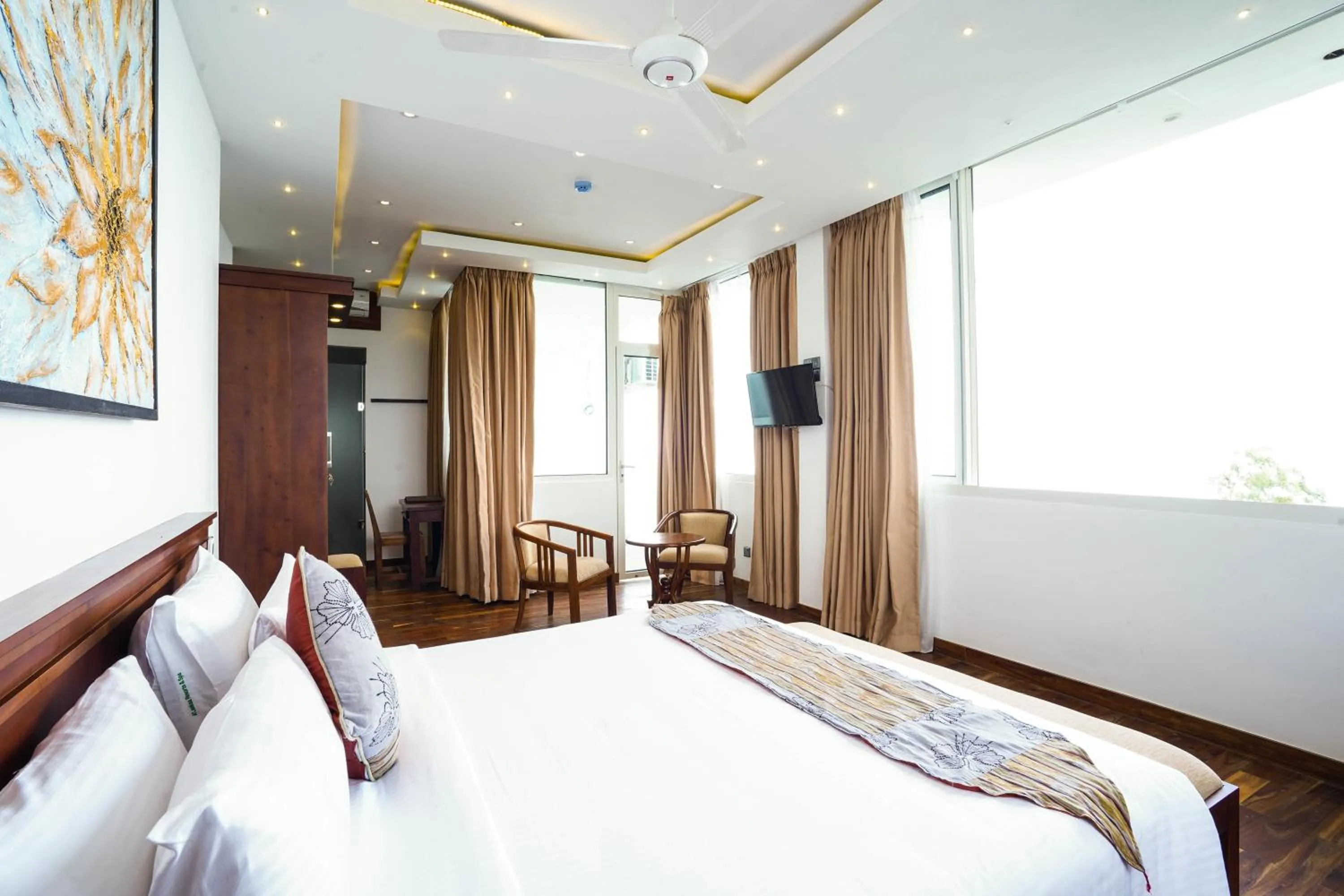 Bed in A'Lankaa Resorts & Spa