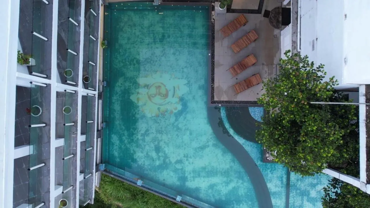 Pool view in A'Lankaa Resorts & Spa