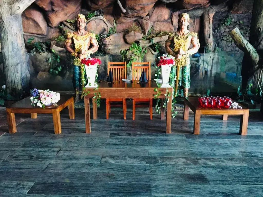 Restaurant/places to eat in A'Lankaa Resorts & Spa Restaurant/places to eat in A'Lankaa Resorts & Spa