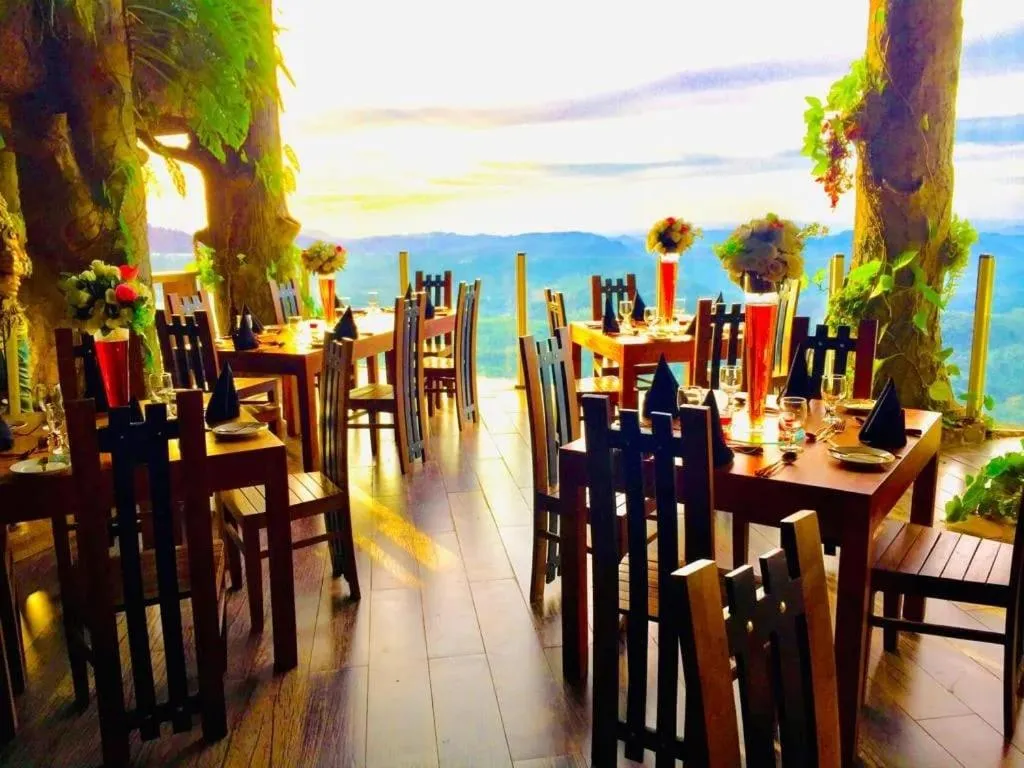 Restaurant/places to eat in A'Lankaa Resorts & Spa