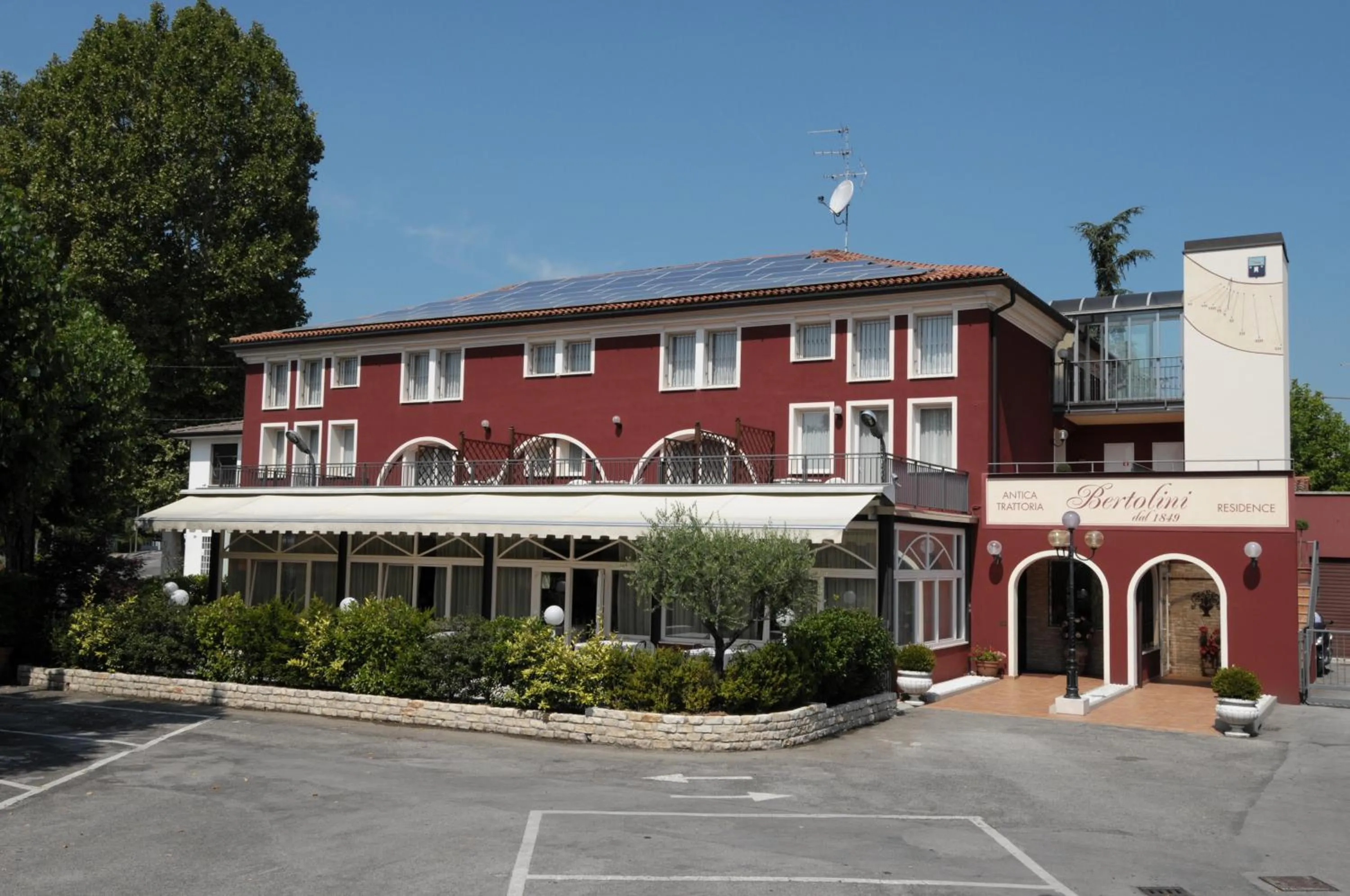 Facade/entrance in Residence Bertolini