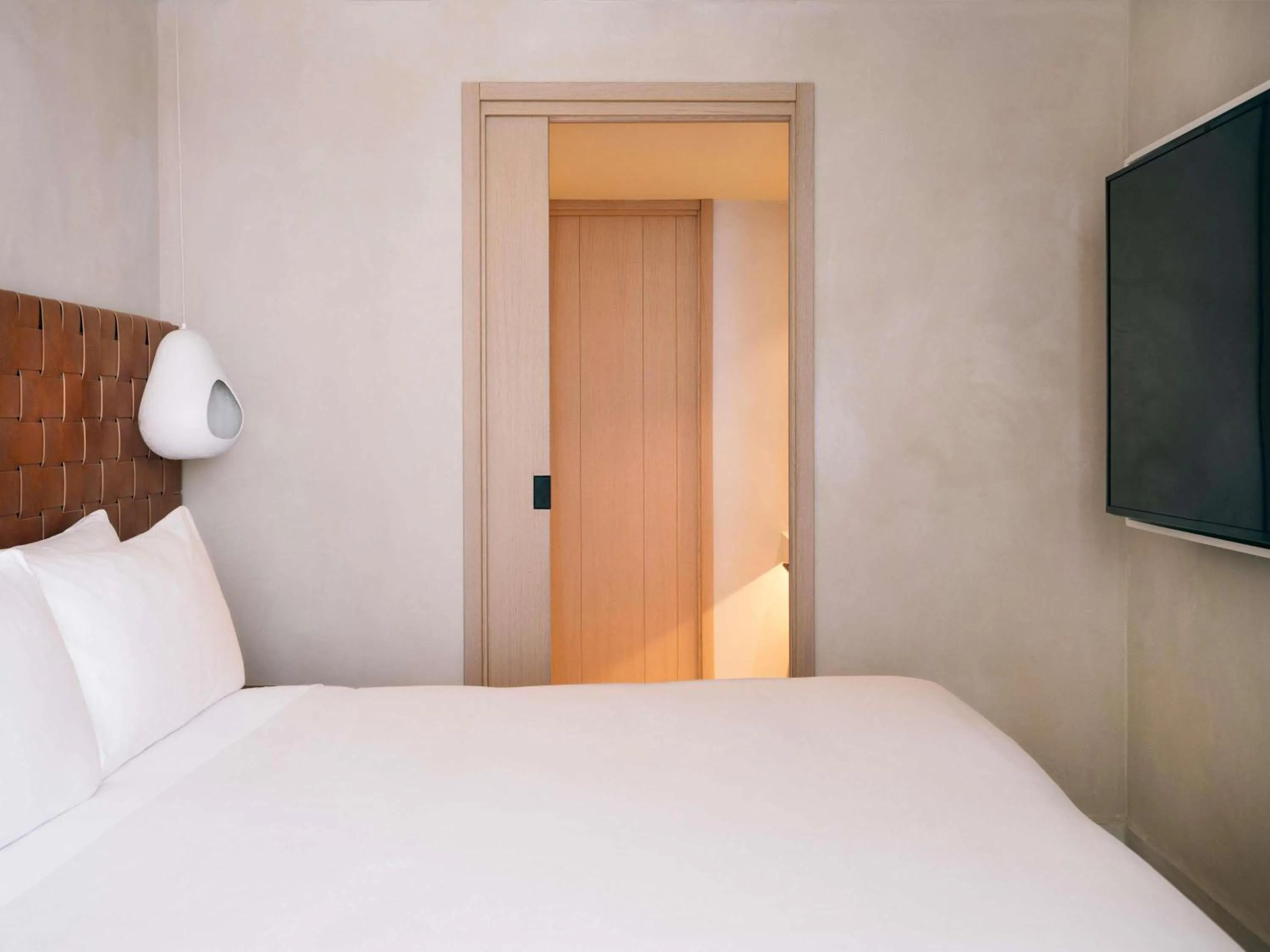 Bedroom, Bed in Mondrian Beach Lifestyle Resort By Accor