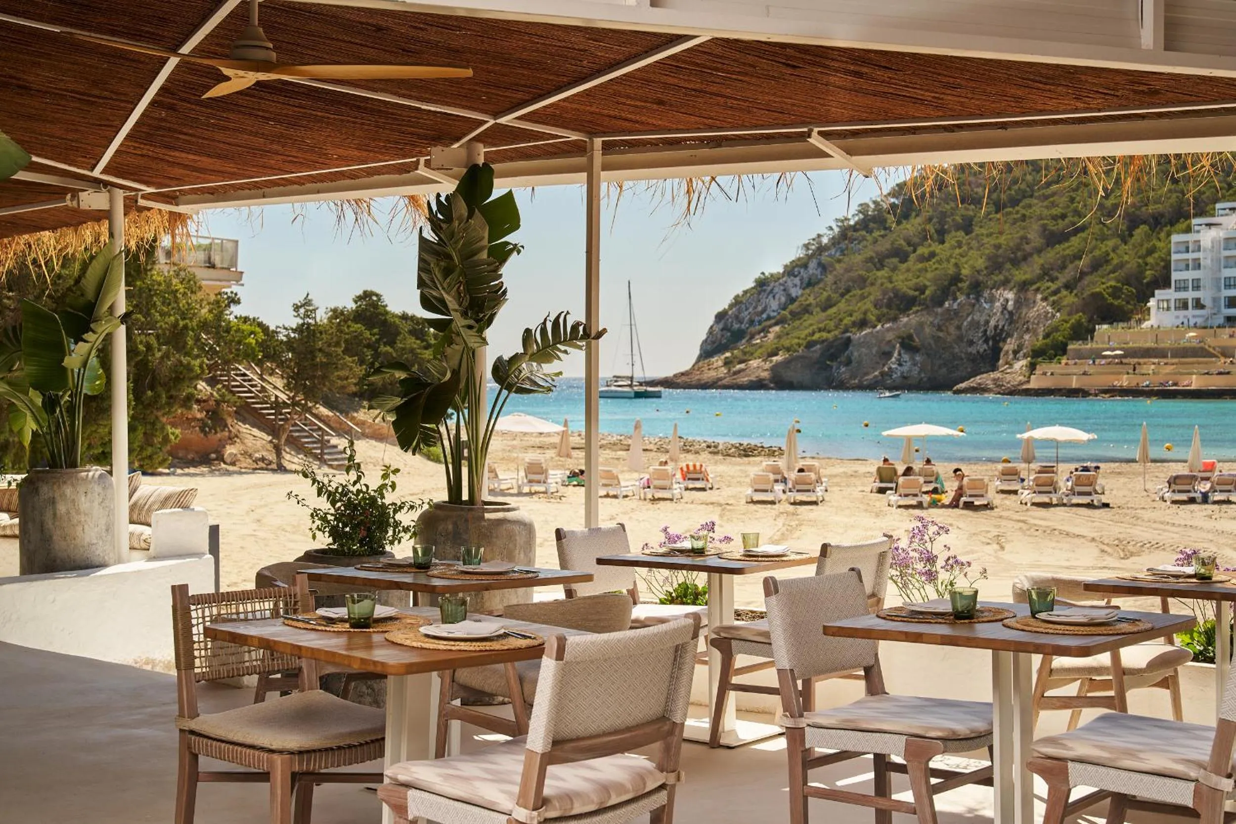Restaurant/places to eat in Mondrian Ibiza