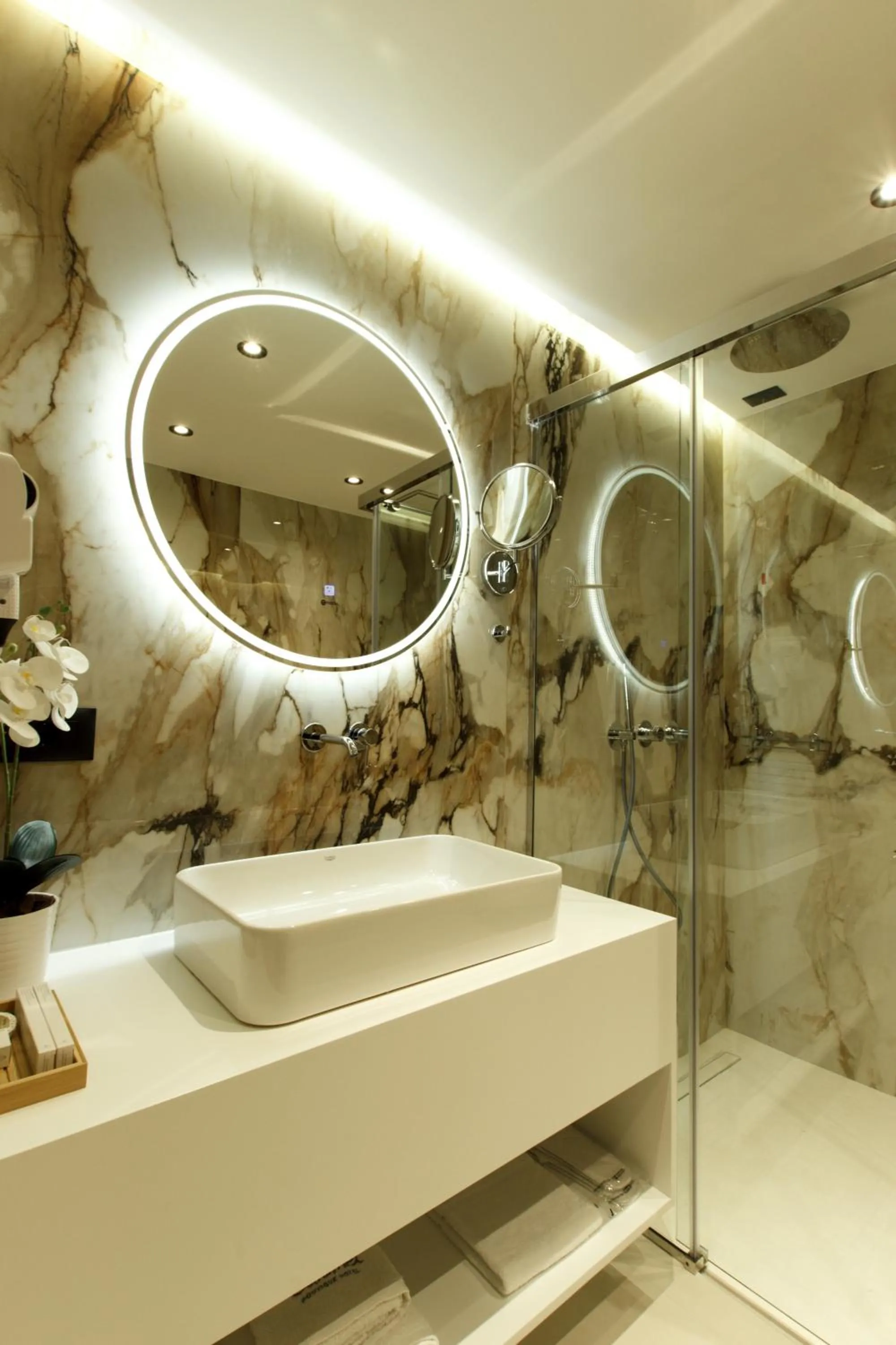 Bathroom in Caramel Boutique Hotel