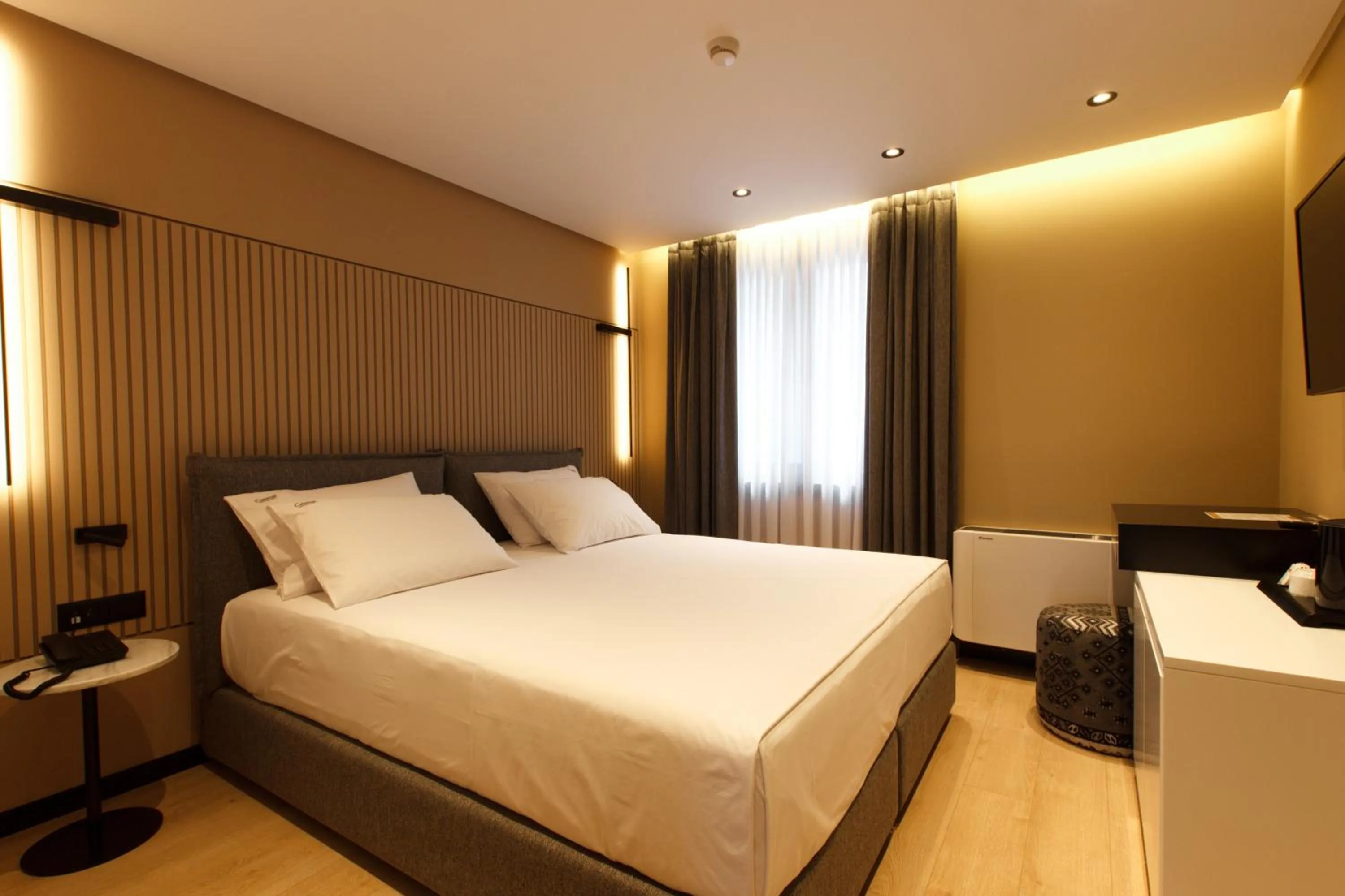 Bedroom, Bed in Caramel Boutique Hotel