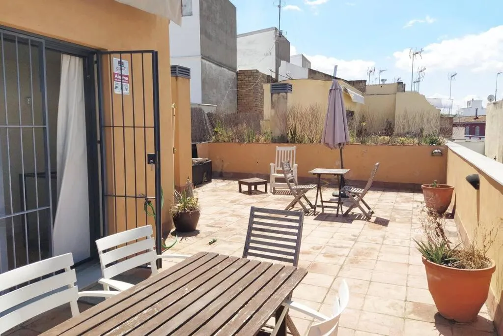 Penthouse near cathedral private rooftop Private Parking