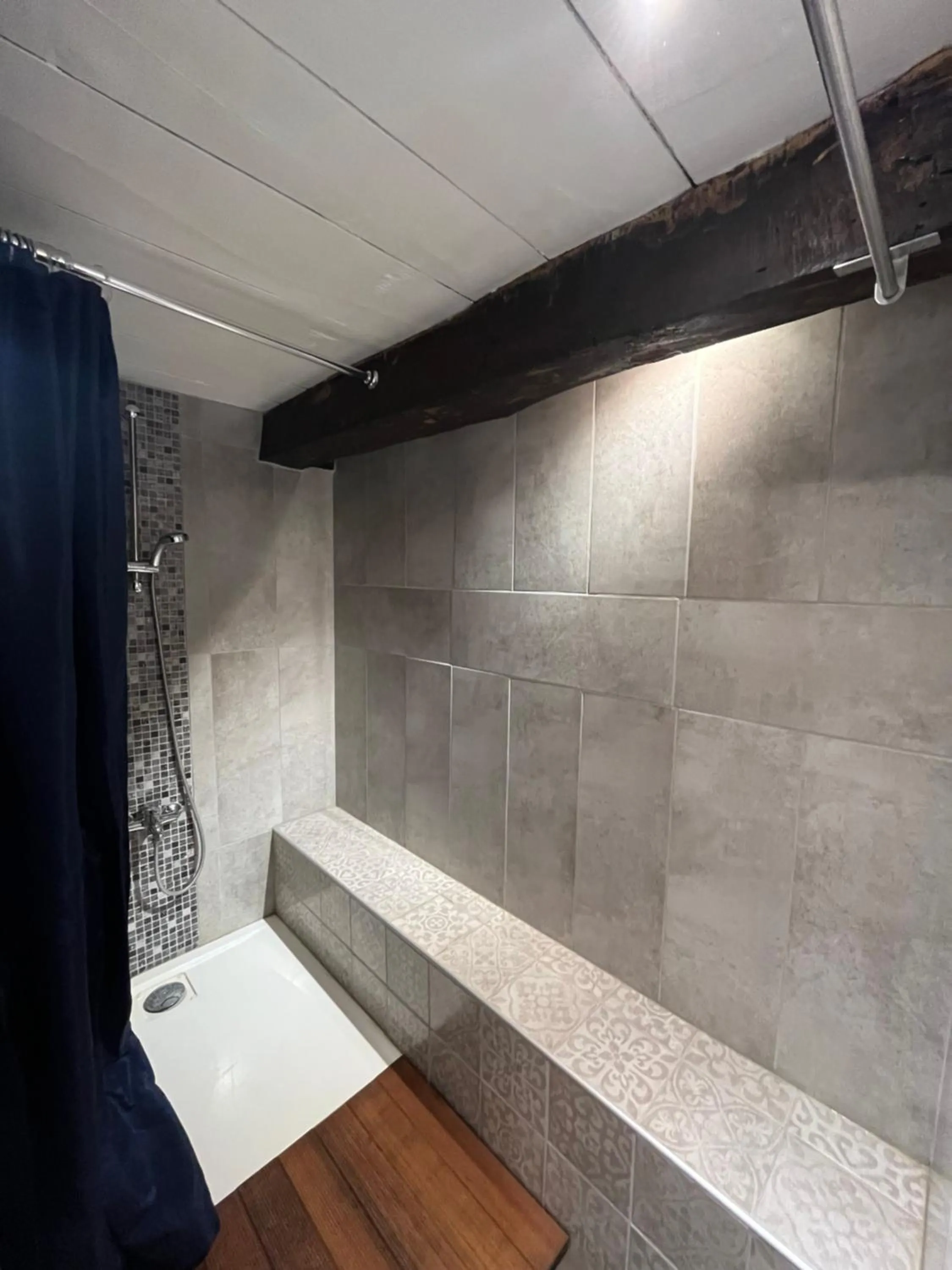 Shower in Chambre privée