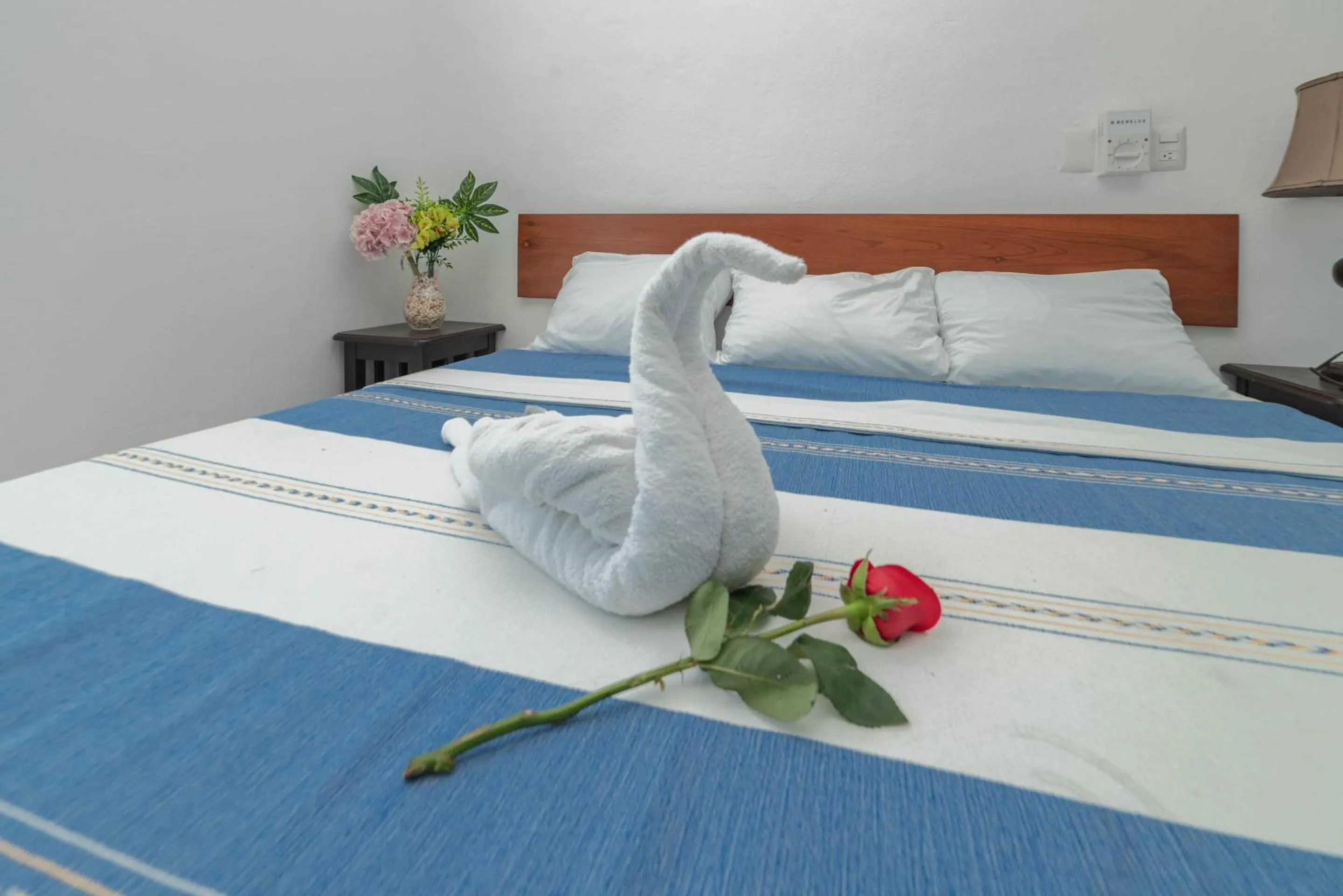 Bed in Hotel La Trigueña