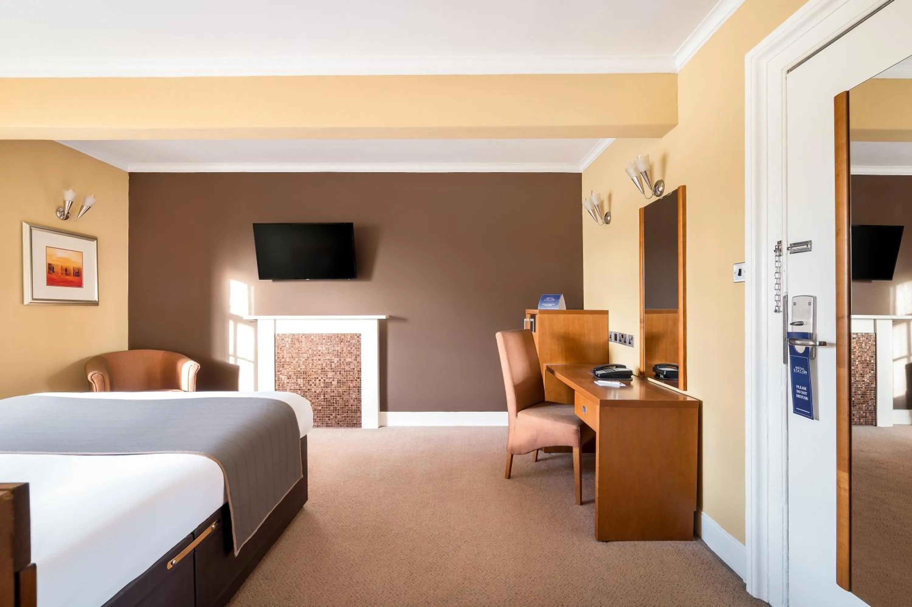 Bedroom, Bed in Royal Station Hotel- Part of the Cairn Collection