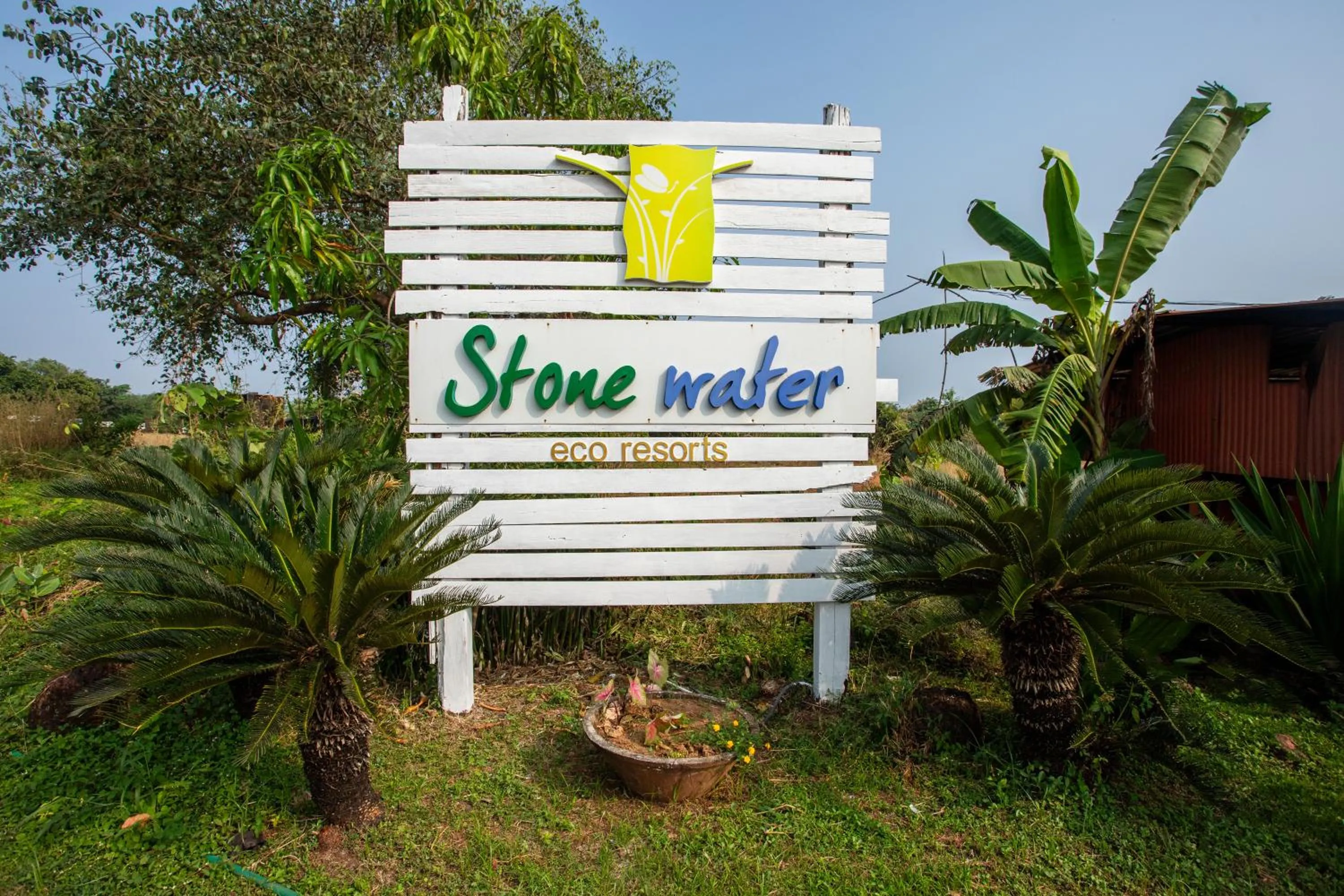 Logo/Certificate/Sign in Stone Water Eco Resort