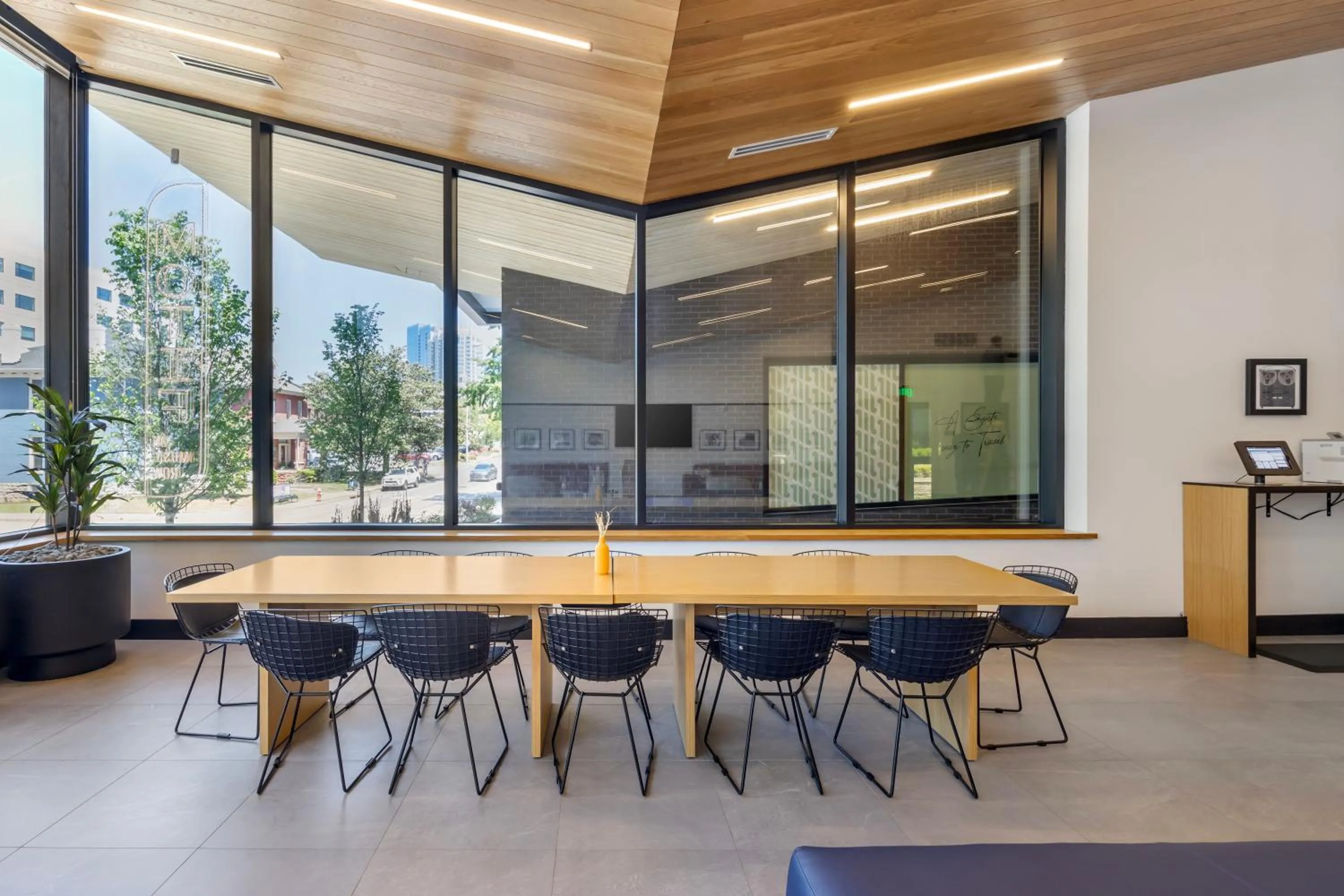 Lobby or reception in Motif Nashville's Hotel on Music Row