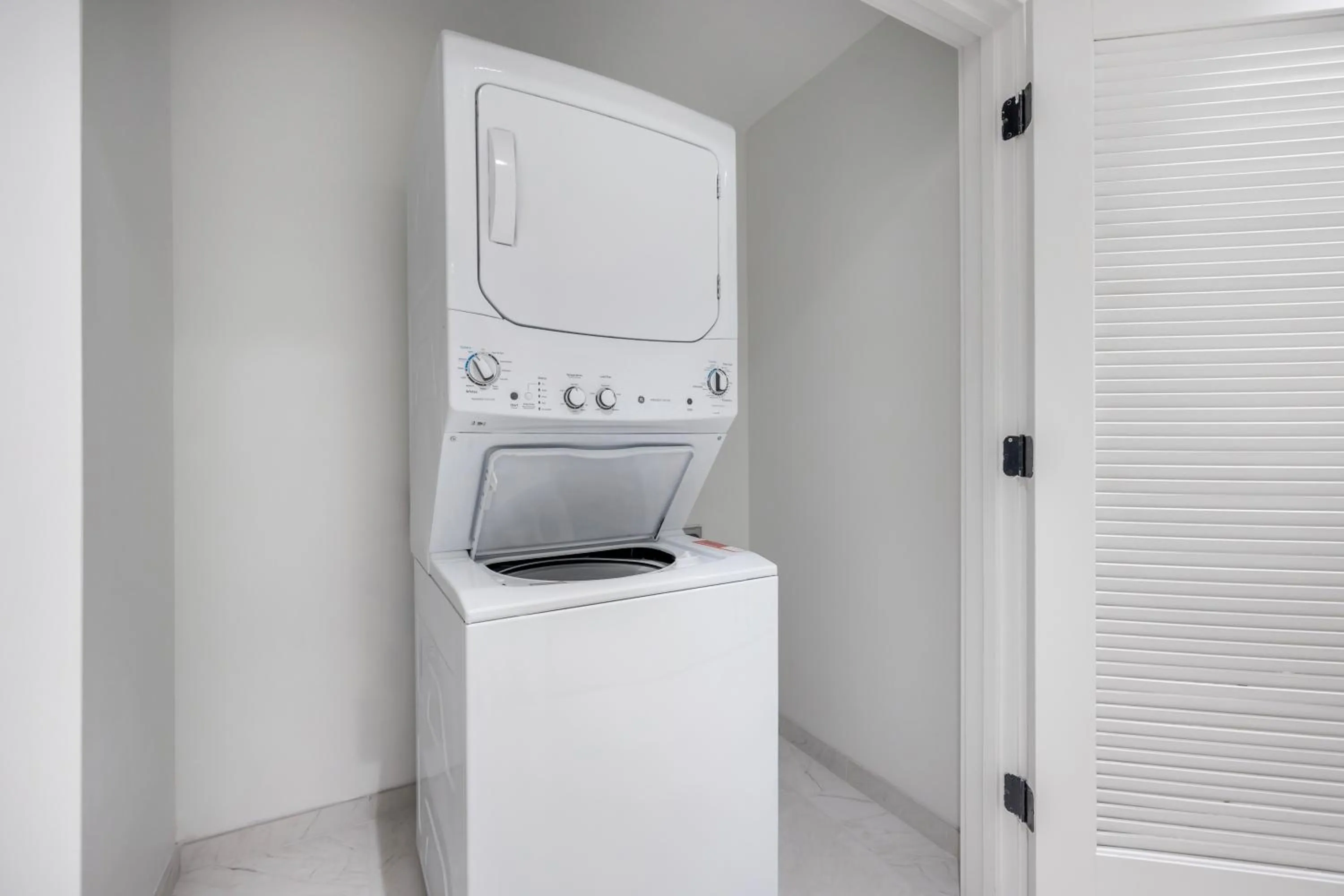 washing machine in Motif Nashville's Hotel on Music Row