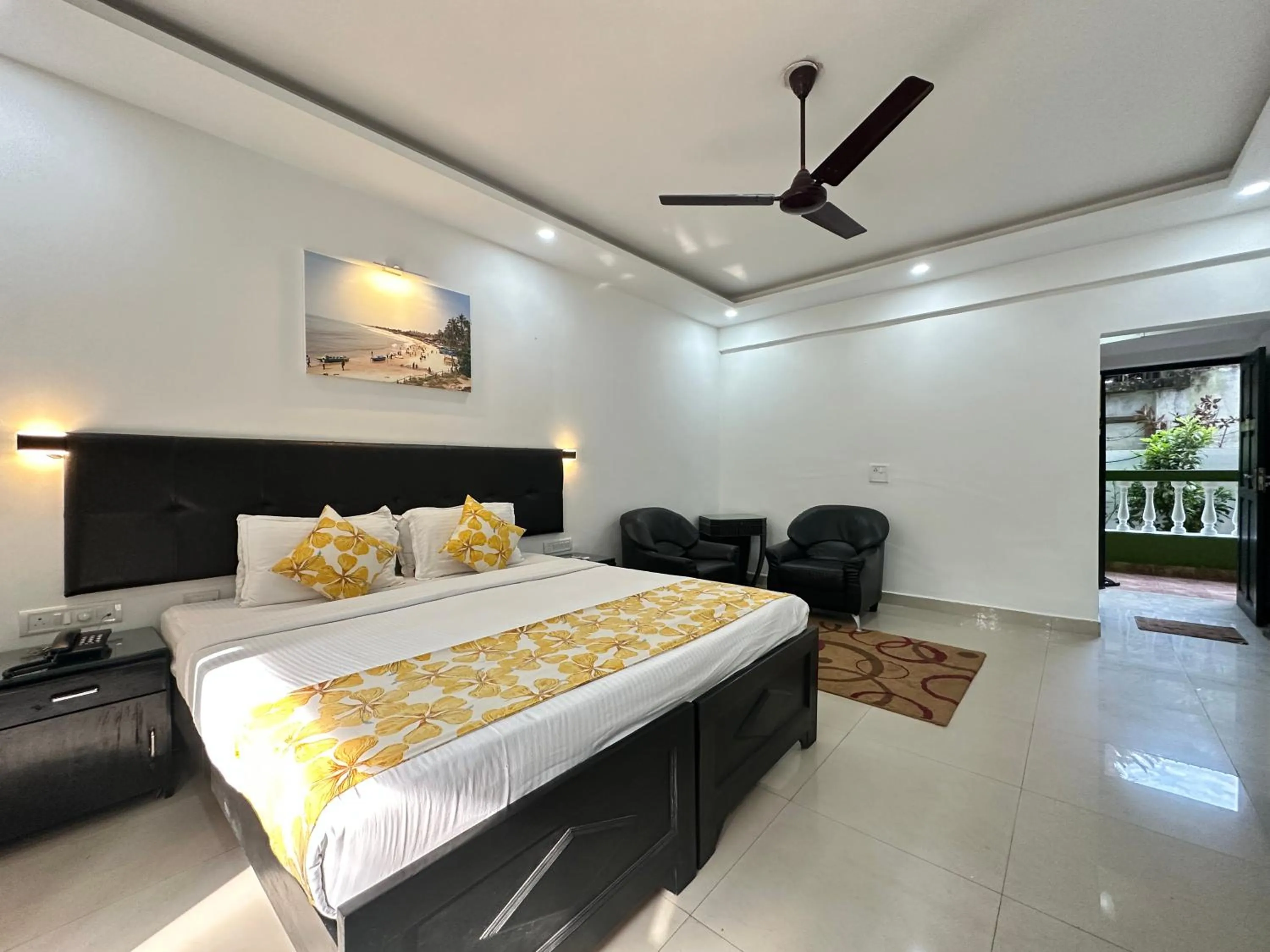 Bedroom, Bed in Silver Sands Sunshine - Angaara