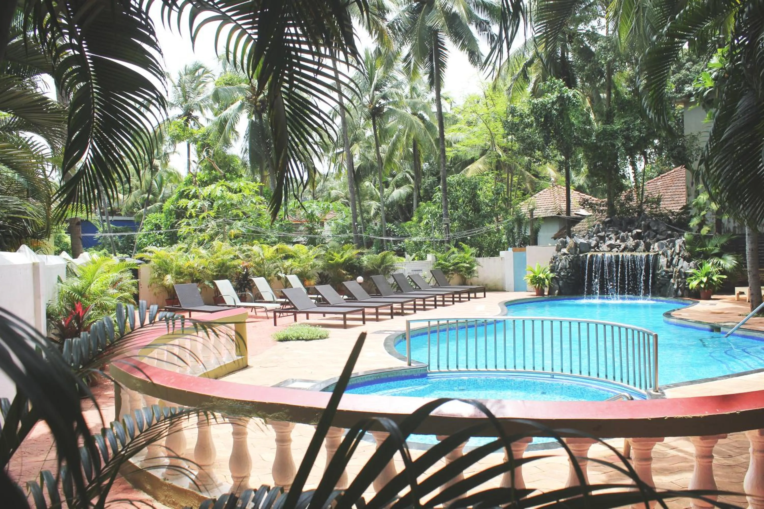 Pool view in Silver Sands Sunshine - Angaara