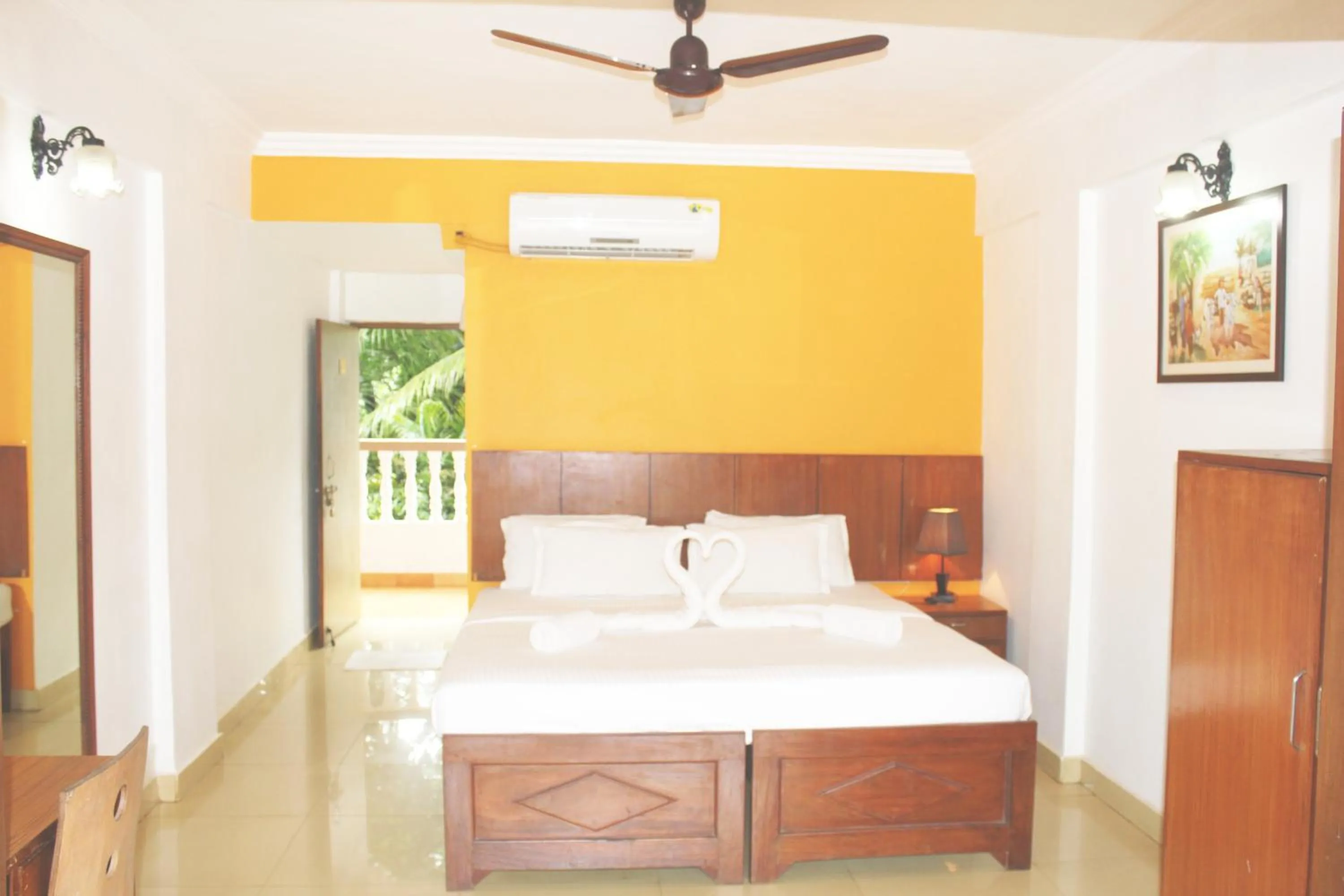 Bedroom, Bed in Silver Sands Sunshine - Angaara
