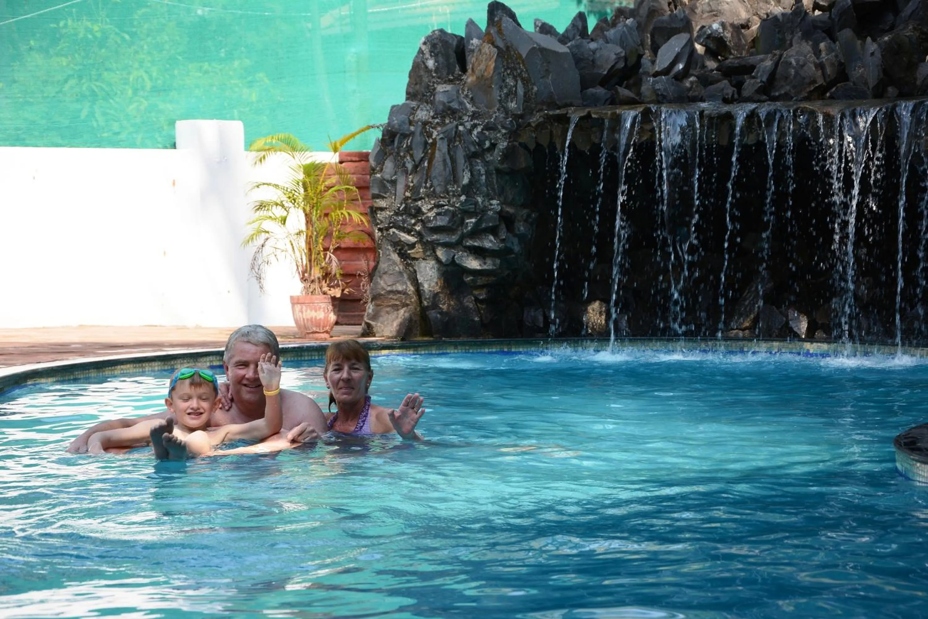 Swimming pool in Silver Sands Sunshine - Angaara