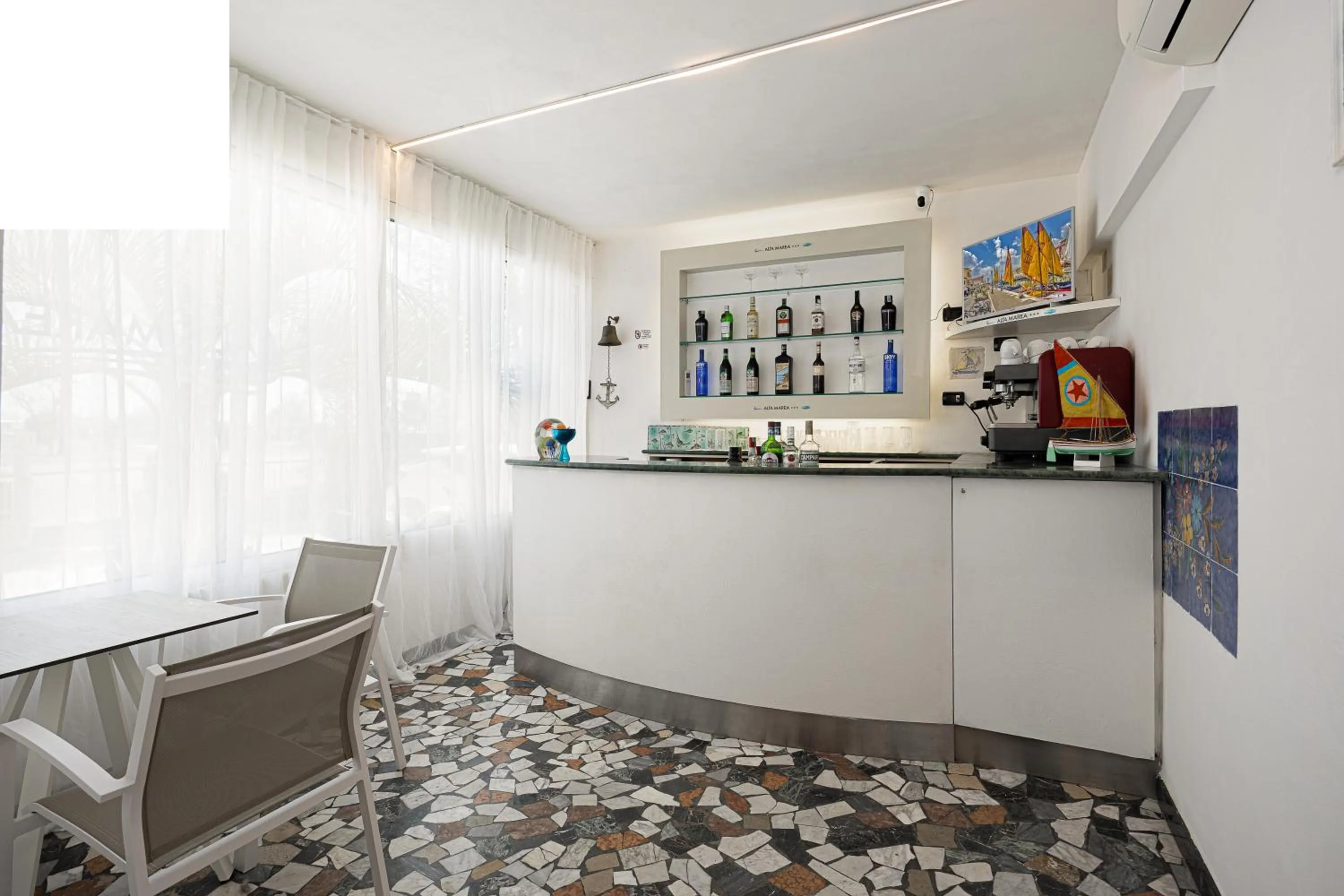 Lounge or bar in Hotel Altamarea Cesenatico
