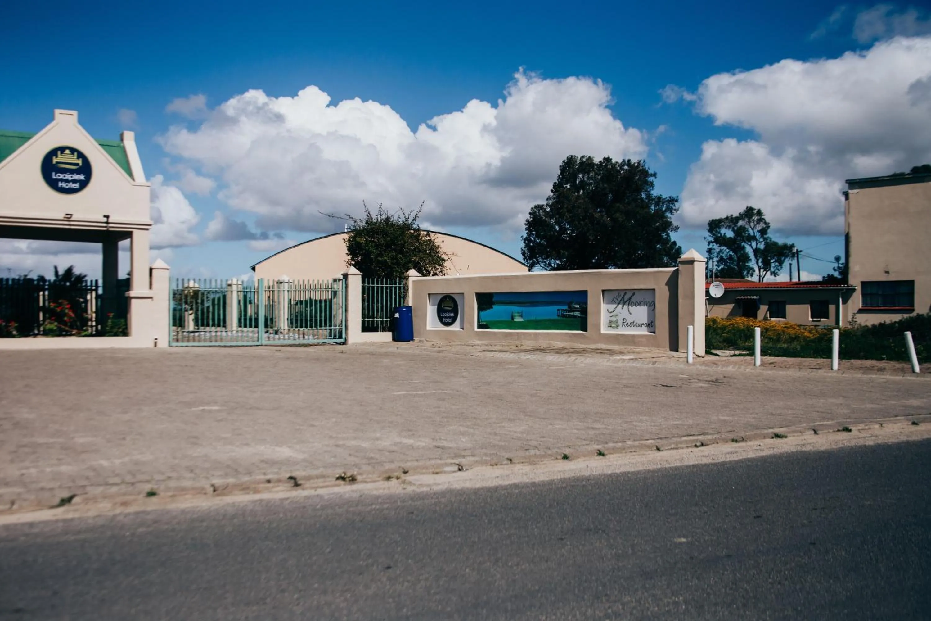 Facade/entrance in Laaiplek Hotel
