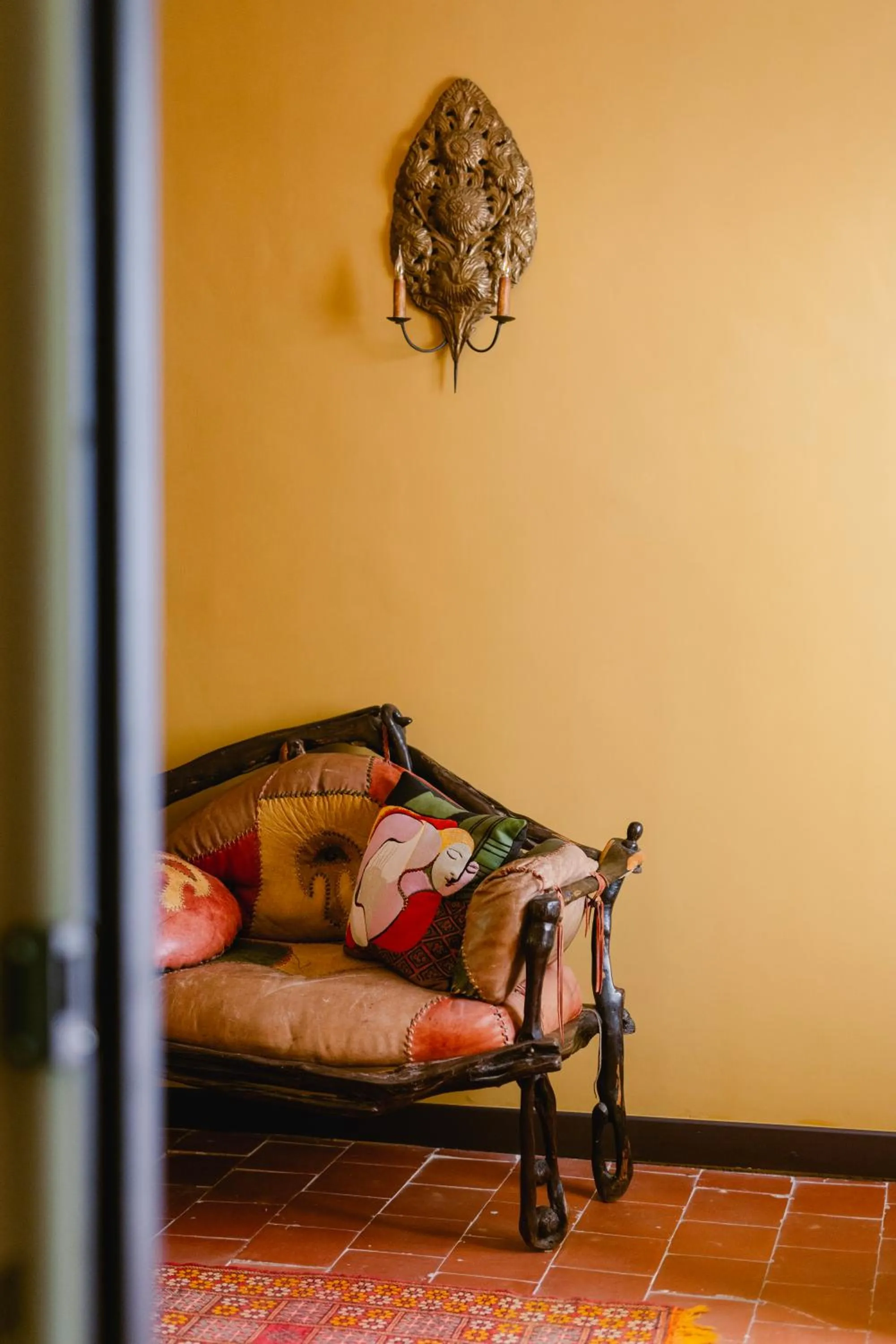 Decorative detail in Château La Bruguière