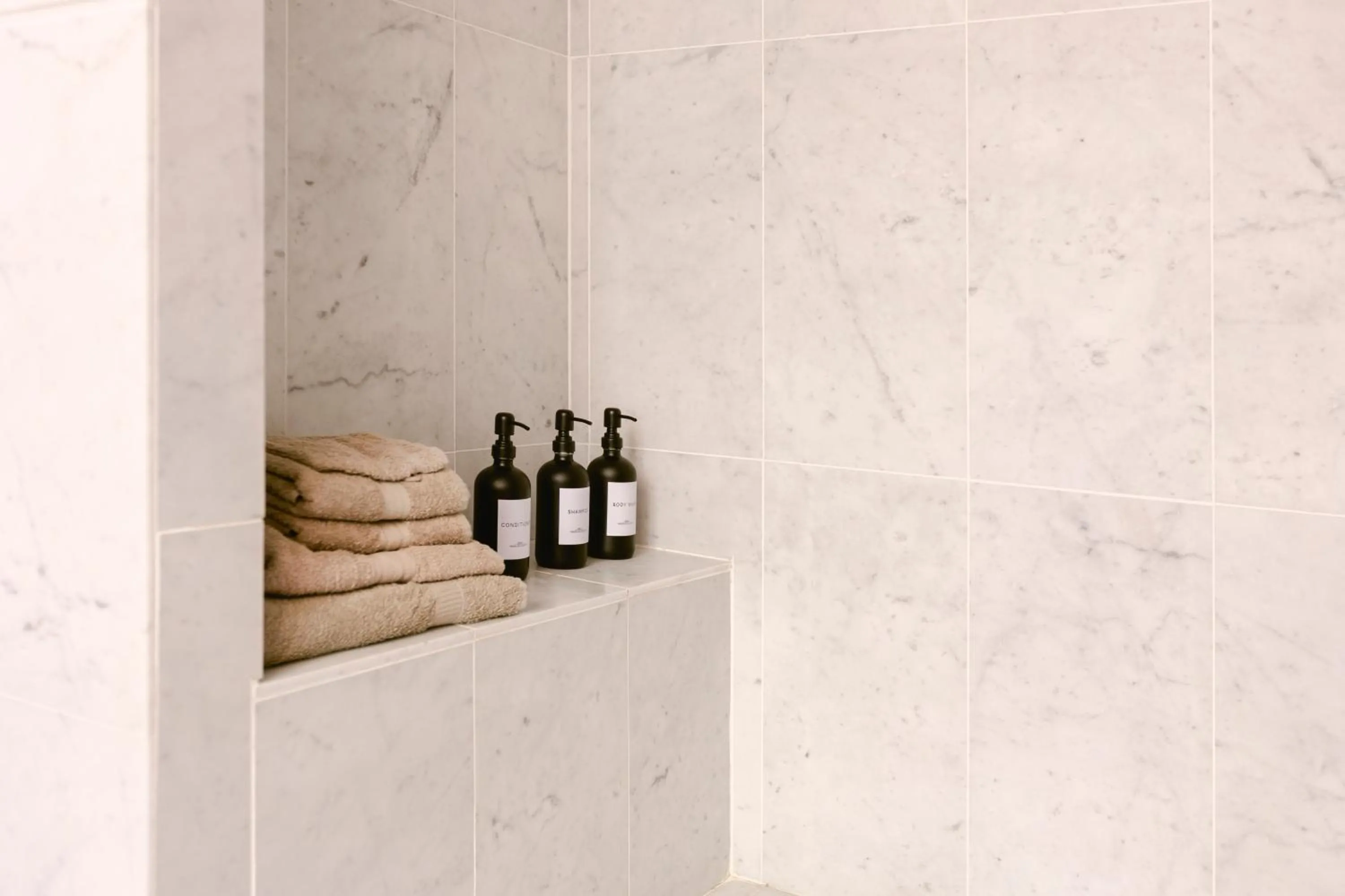 Bathroom in Château La Bruguière