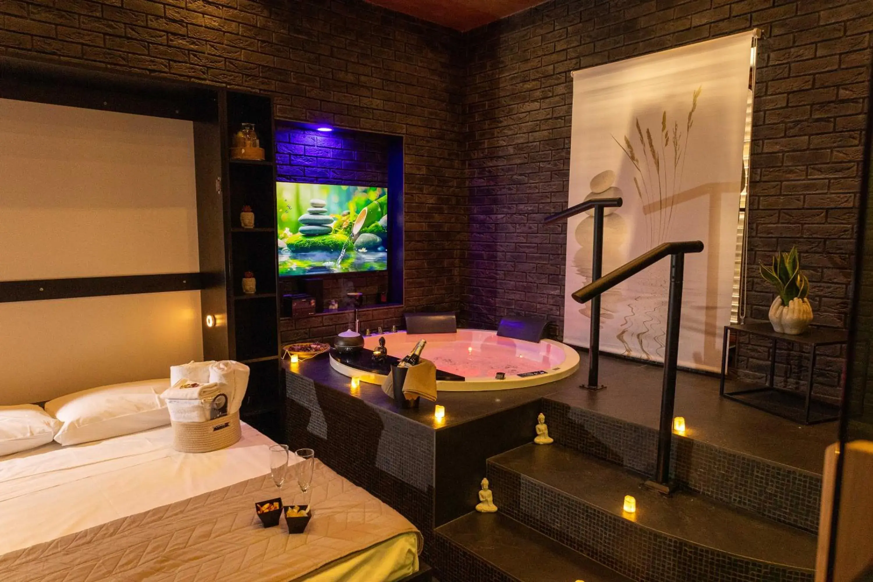 Double Room with Spa Bath in Lungomare Suite & Spa Double Room with Spa Bath in Lungomare Suite & Spa