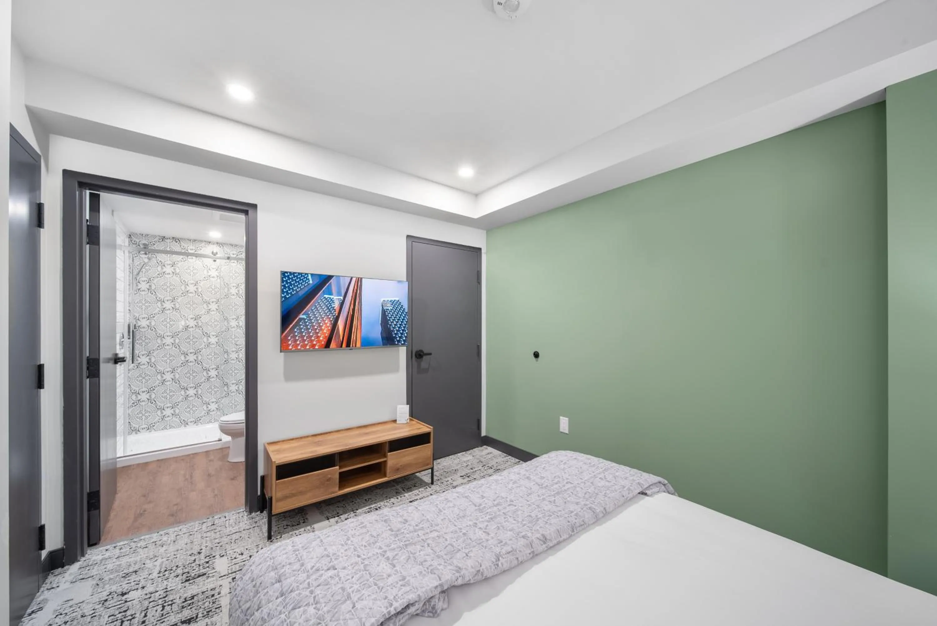 Bedroom, Bed in Cannery Lofts Niagara