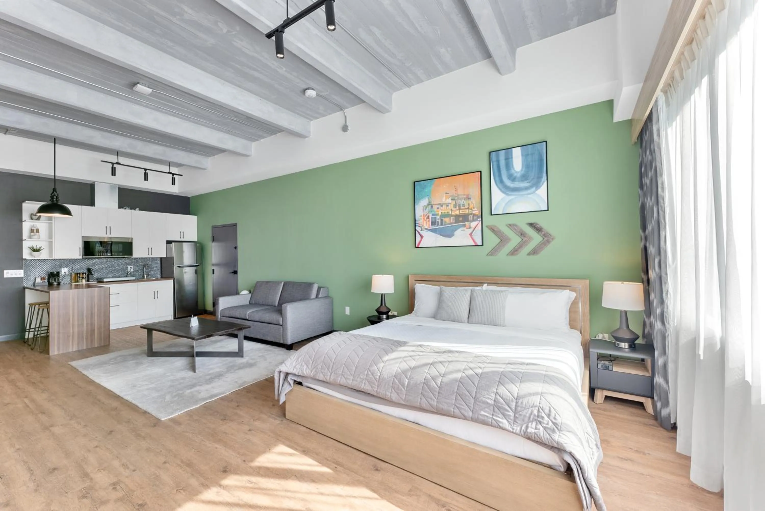 Bedroom, Bed in Cannery Lofts Niagara