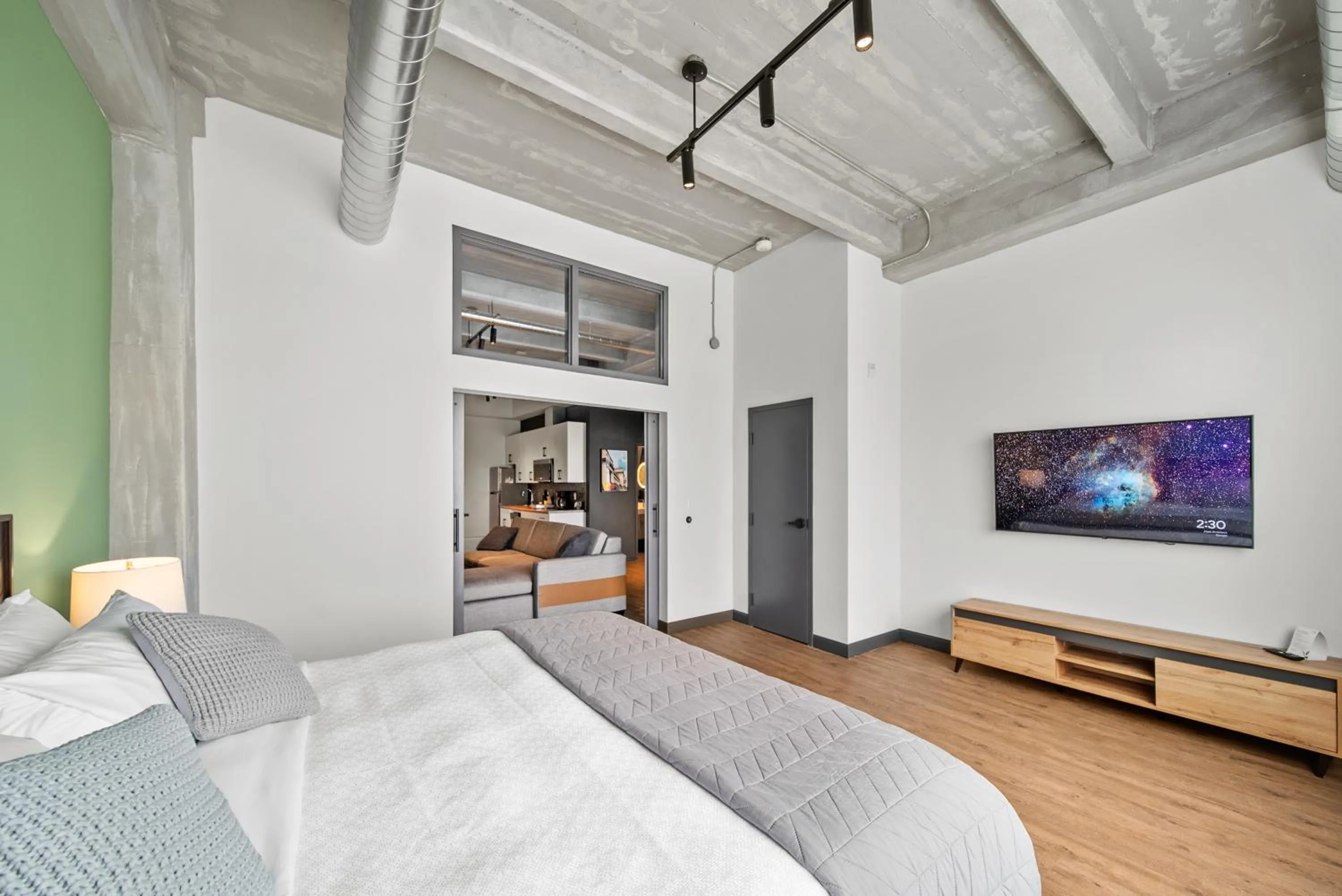 Bedroom, Bed in Cannery Lofts Niagara