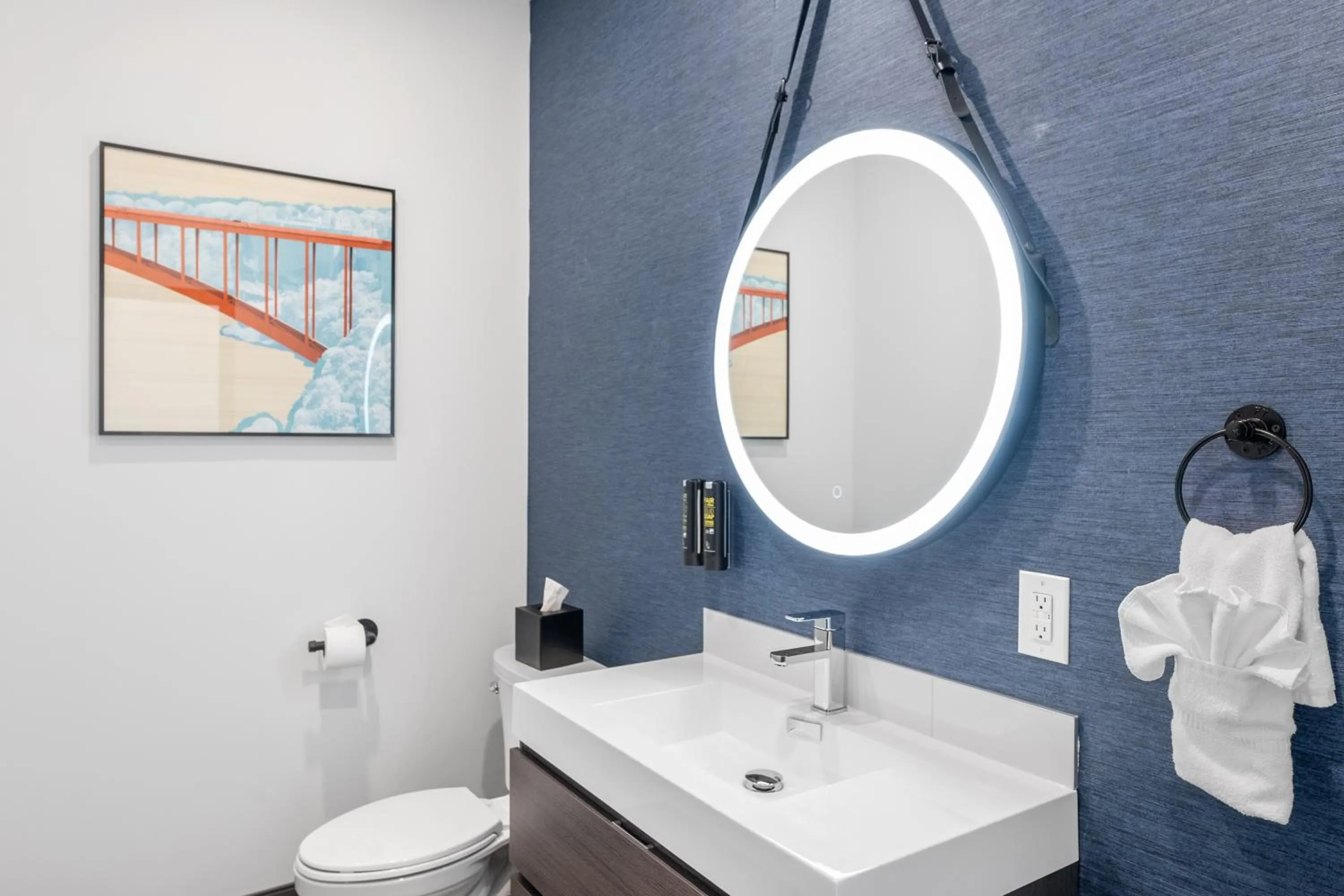 Bathroom in Cannery Lofts Niagara