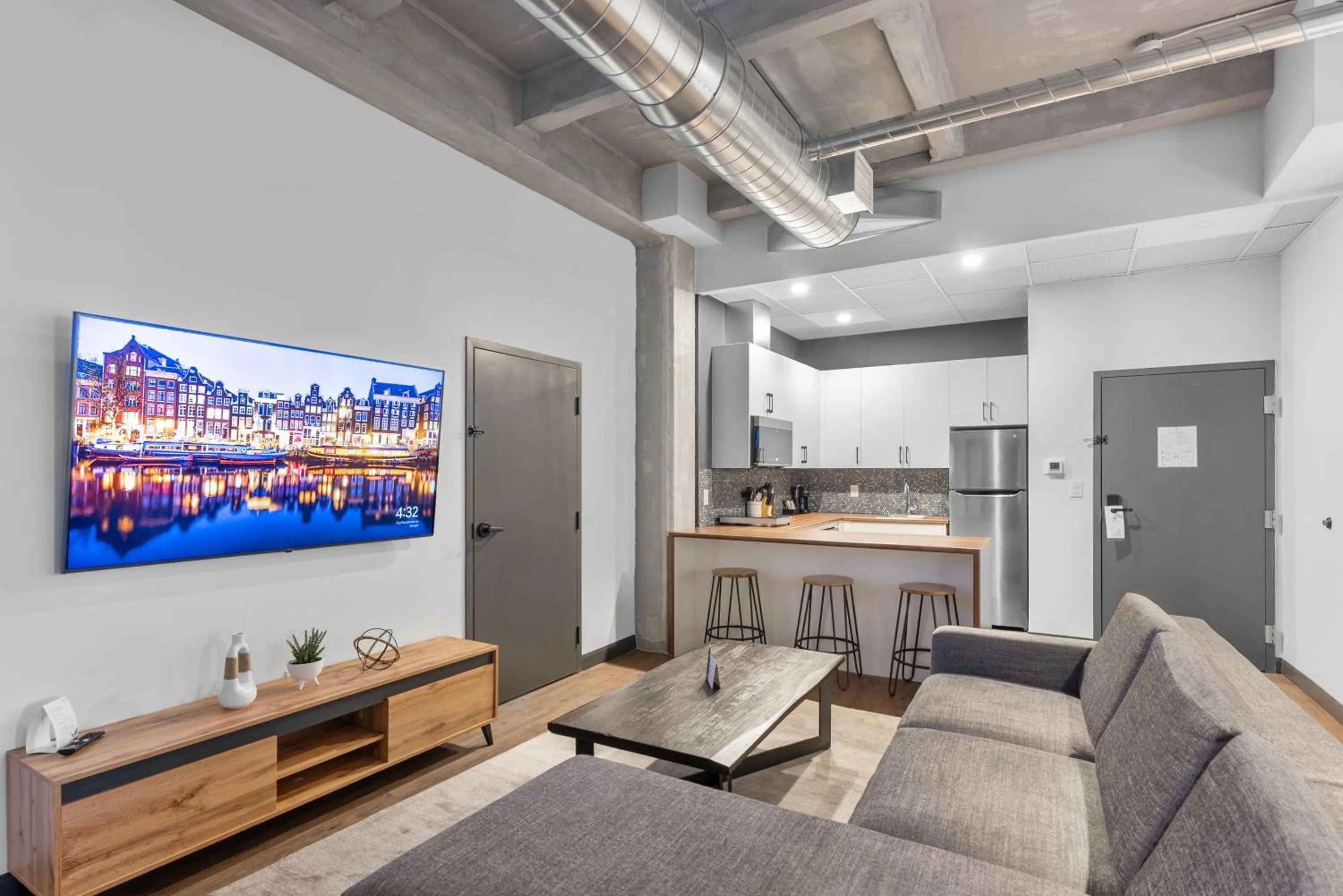 Seating area in Cannery Lofts Niagara