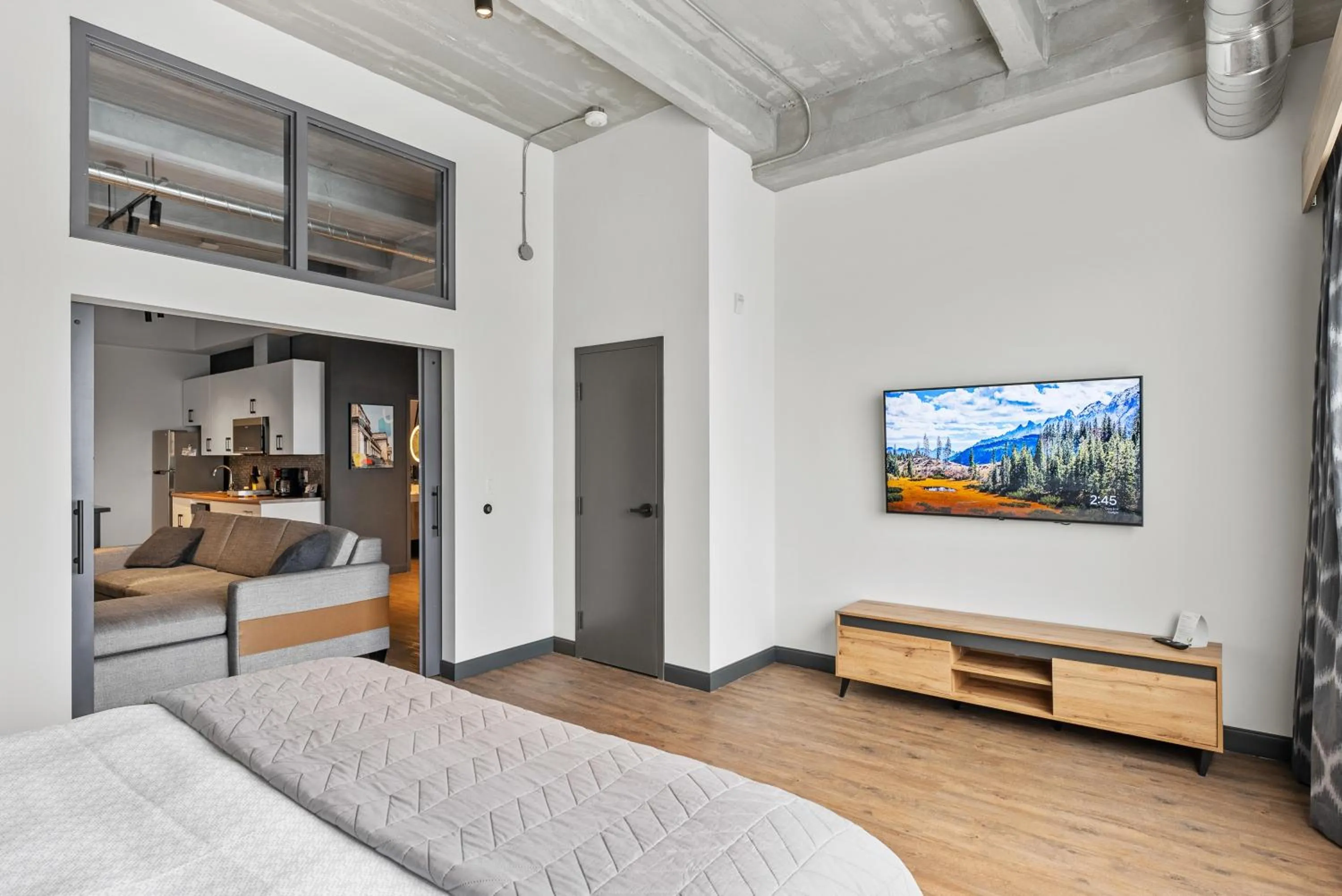 Living room, Bed in Cannery Lofts Niagara