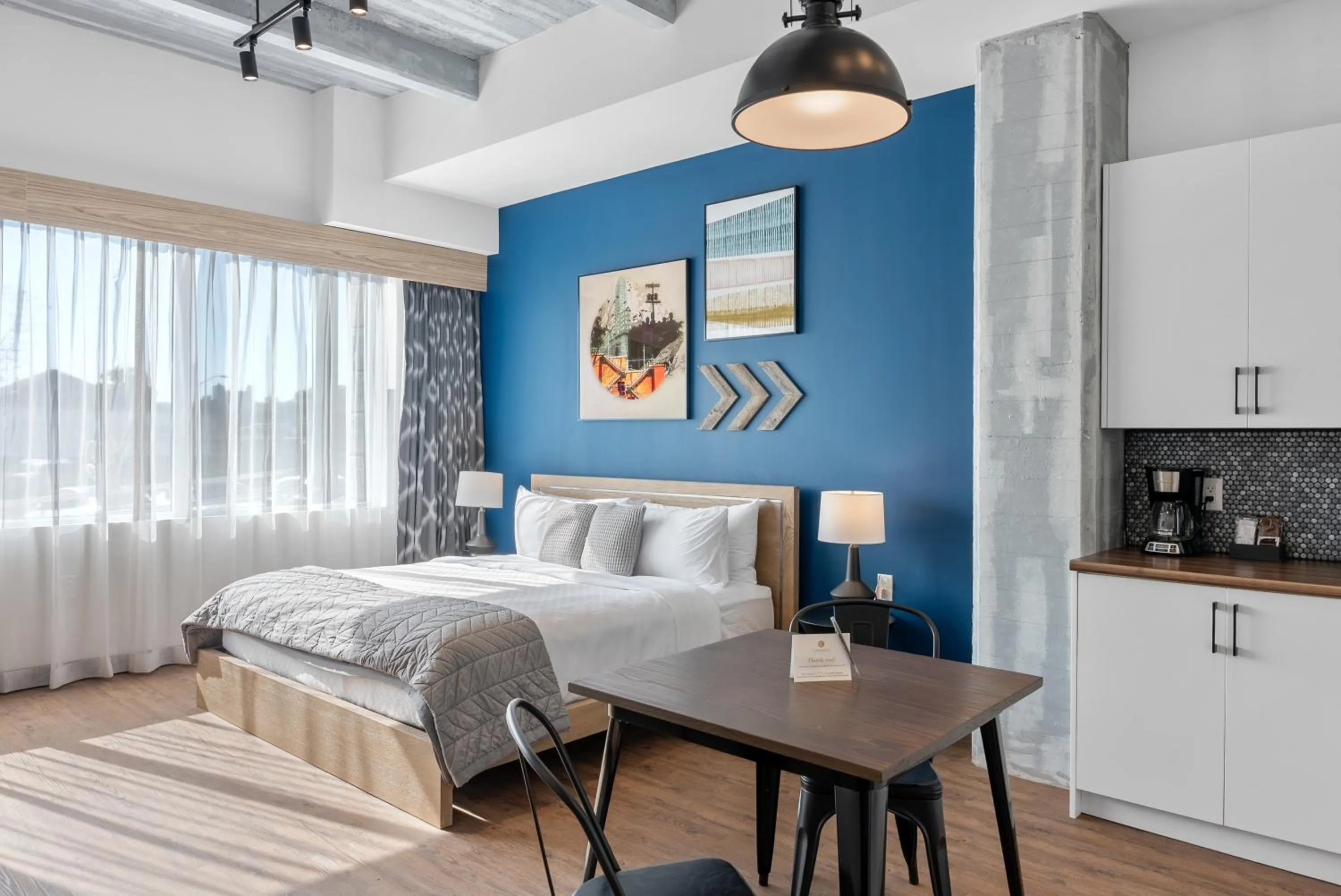 Bedroom, Bed in Cannery Lofts Niagara