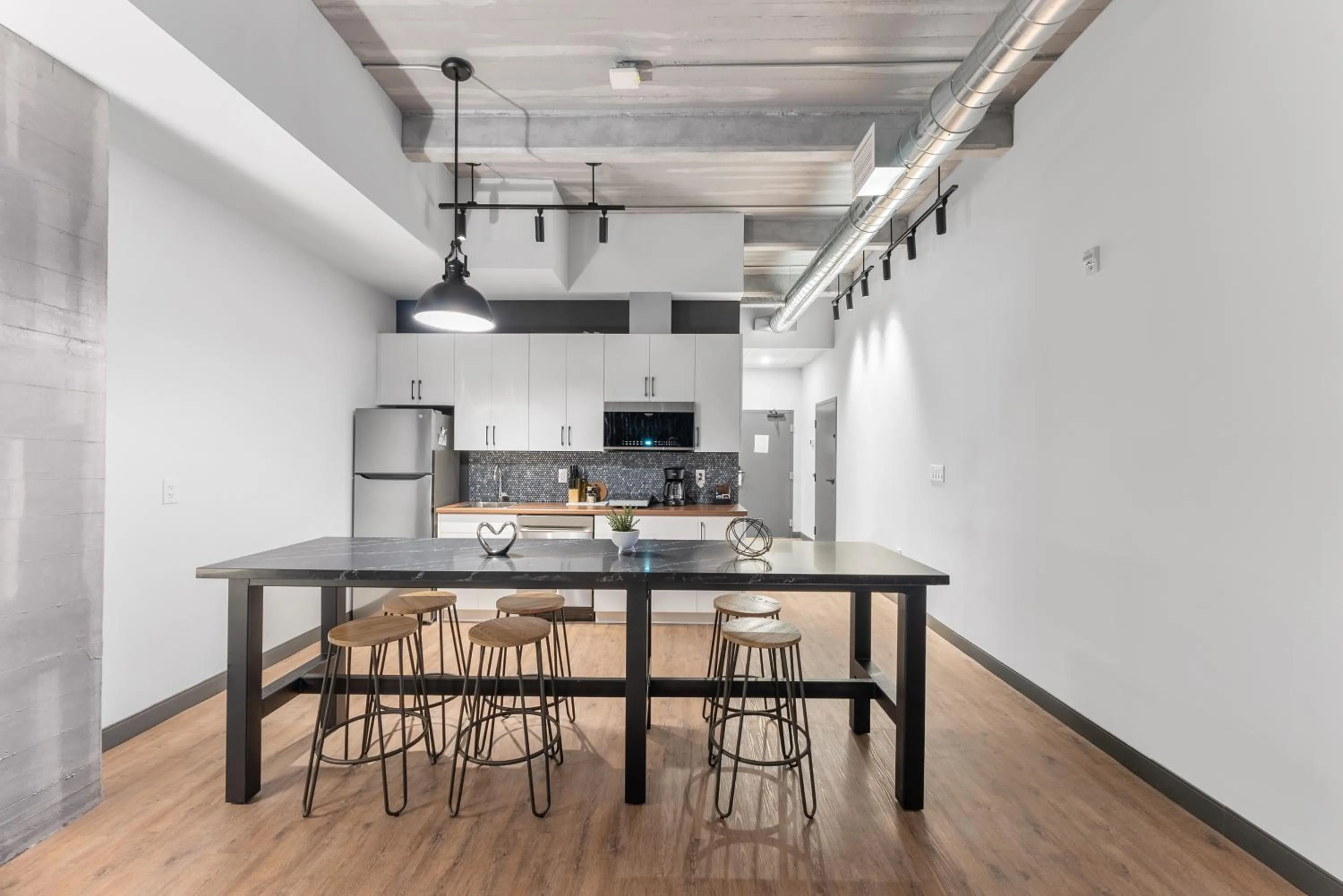 Dining area in Cannery Lofts Niagara
