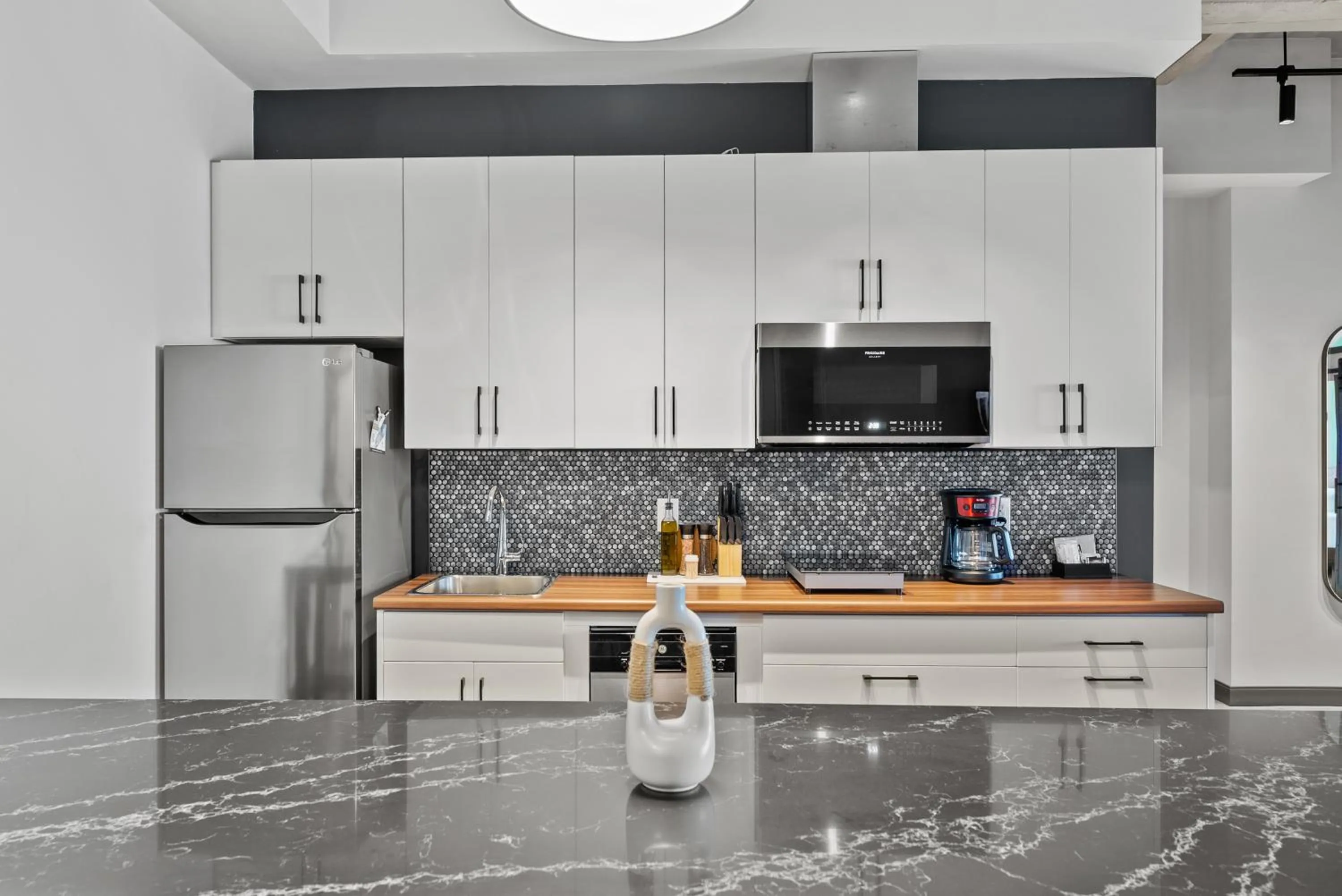 kitchen in Cannery Lofts Niagara