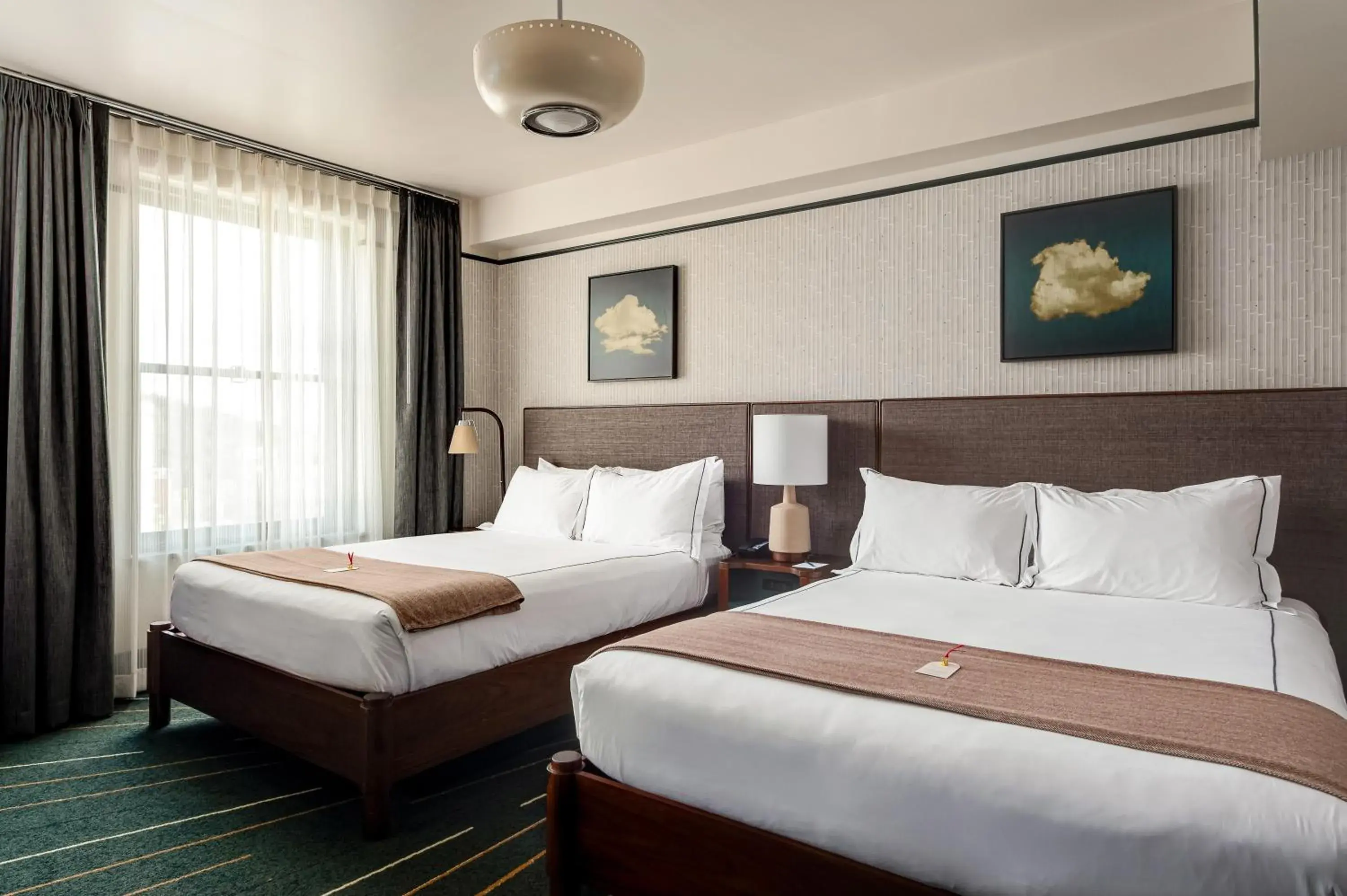 Double Room in The Flat Iron Hotel Double Room in The Flat Iron Hotel