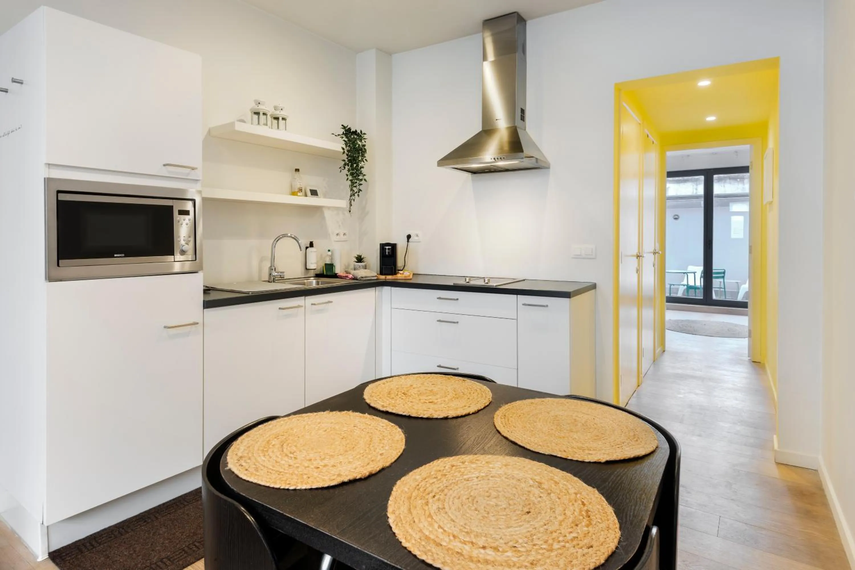 Kitchen or kitchenette in R73 Apartments by Domani Hotels