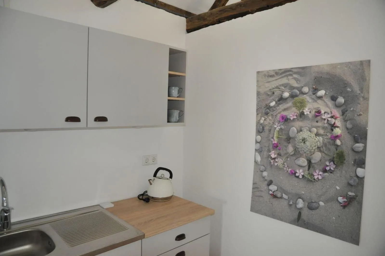 Kitchen or kitchenette, Kitchen/Kitchenette in Bed & Breakfast de Hoefstal