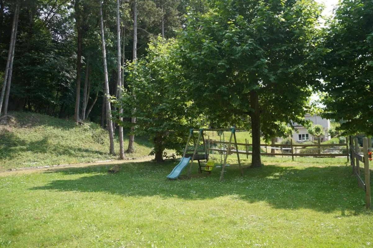 Property building in A l'orée du bois - Chambres d'hôtes