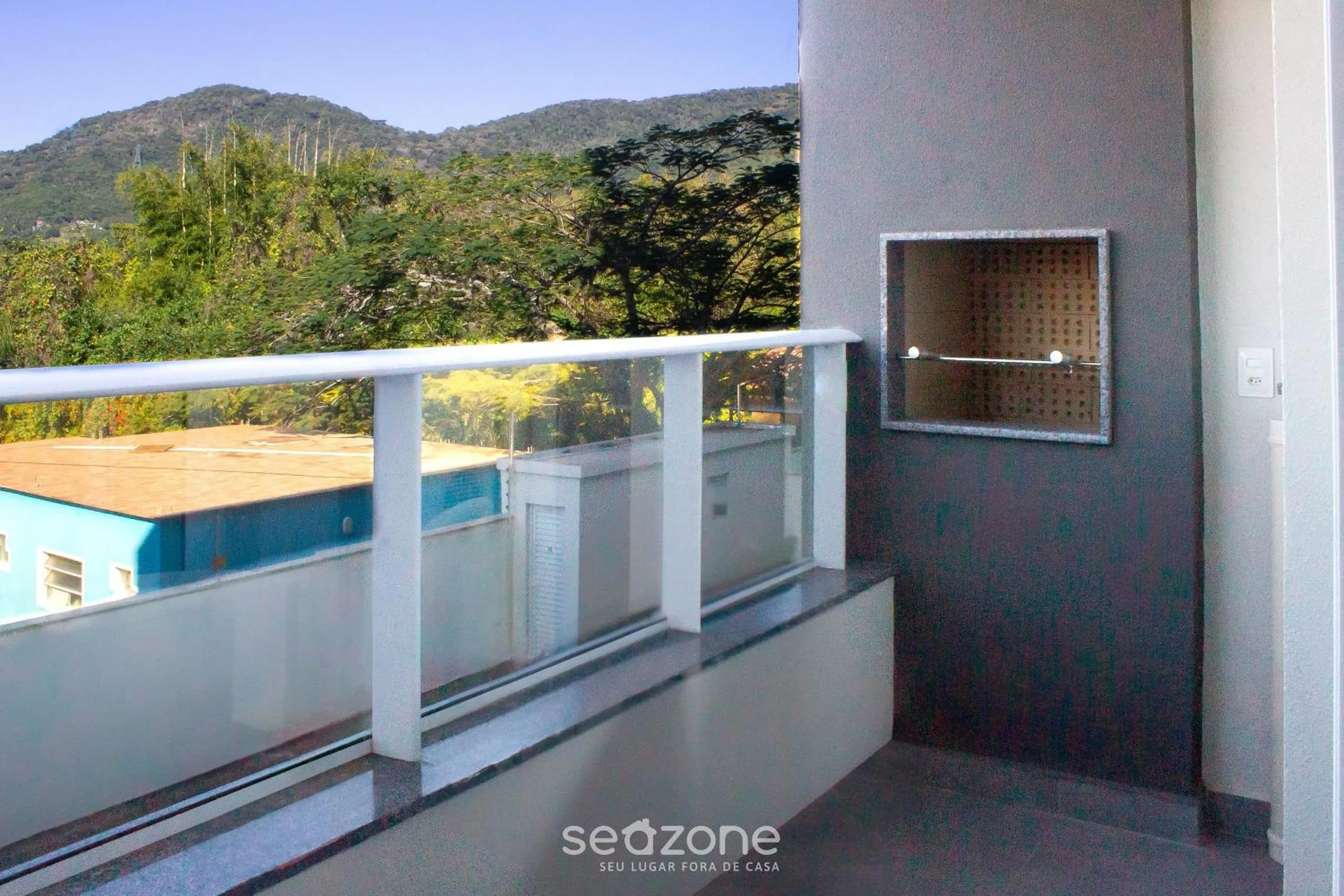 BBQ facilities in Apto moderno com piscina e churrasqueira CRR201