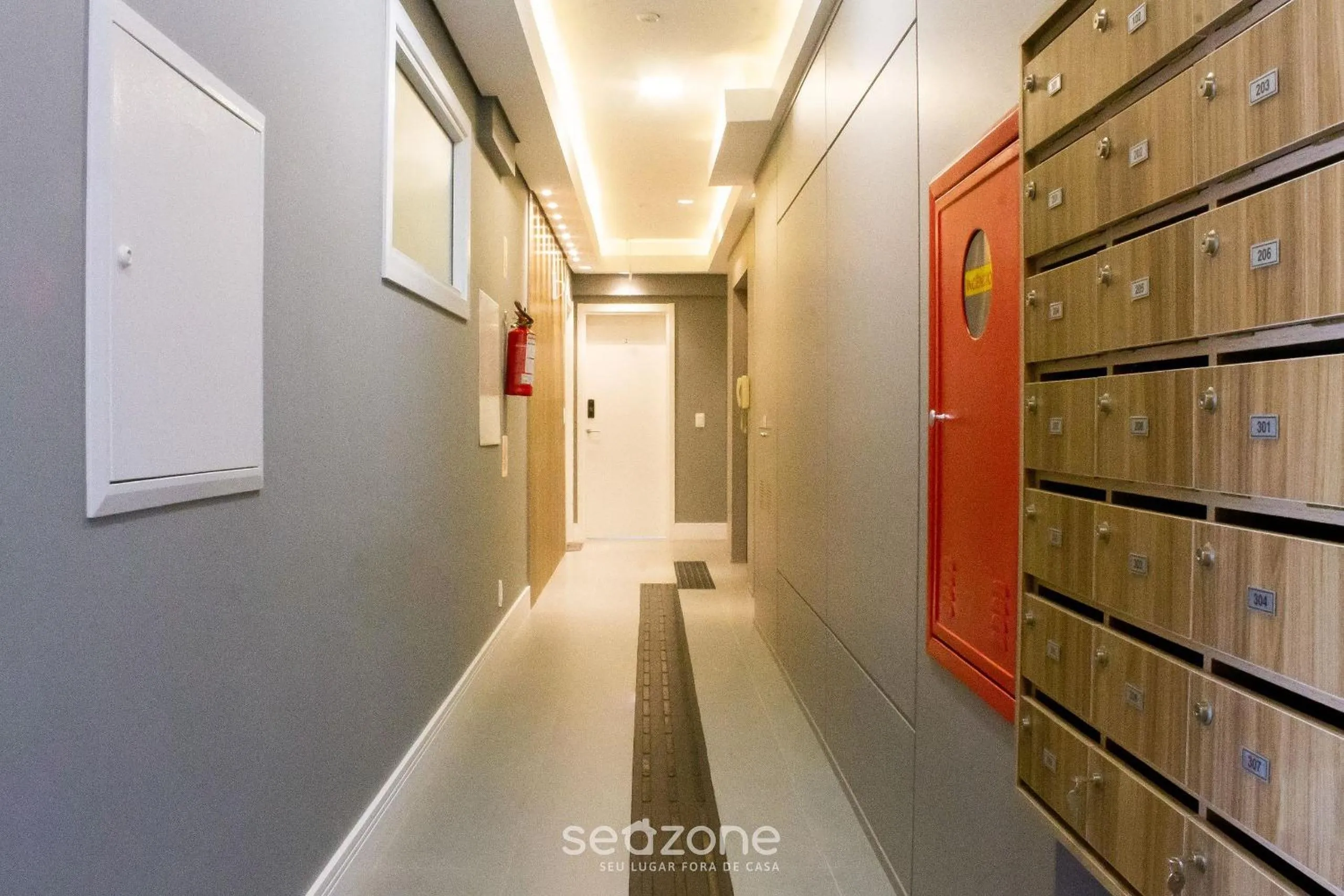 Off site in Apto moderno com piscina e churrasqueira CRR201