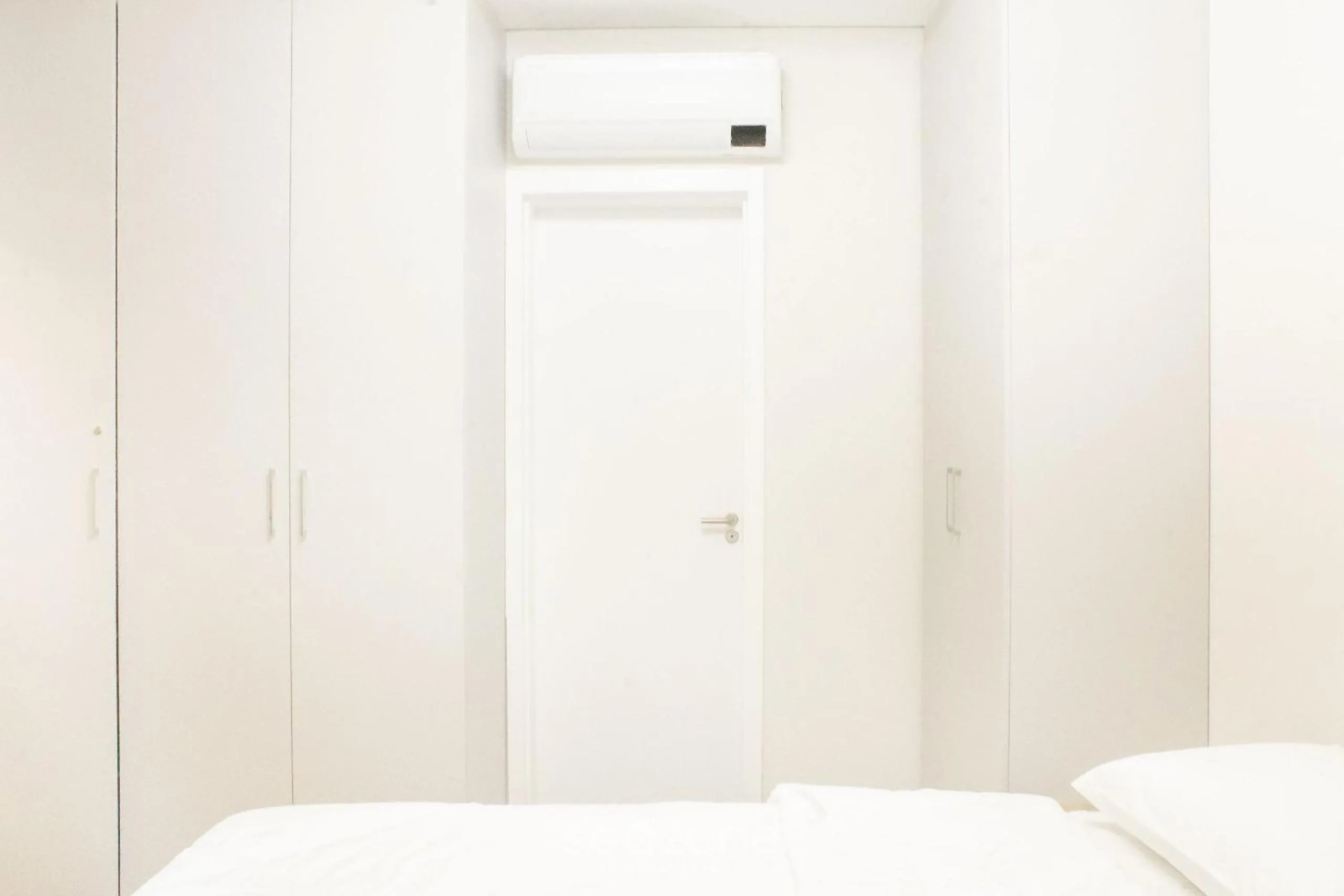 Bedroom, Bed in Apto moderno com piscina e churrasqueira CRR201