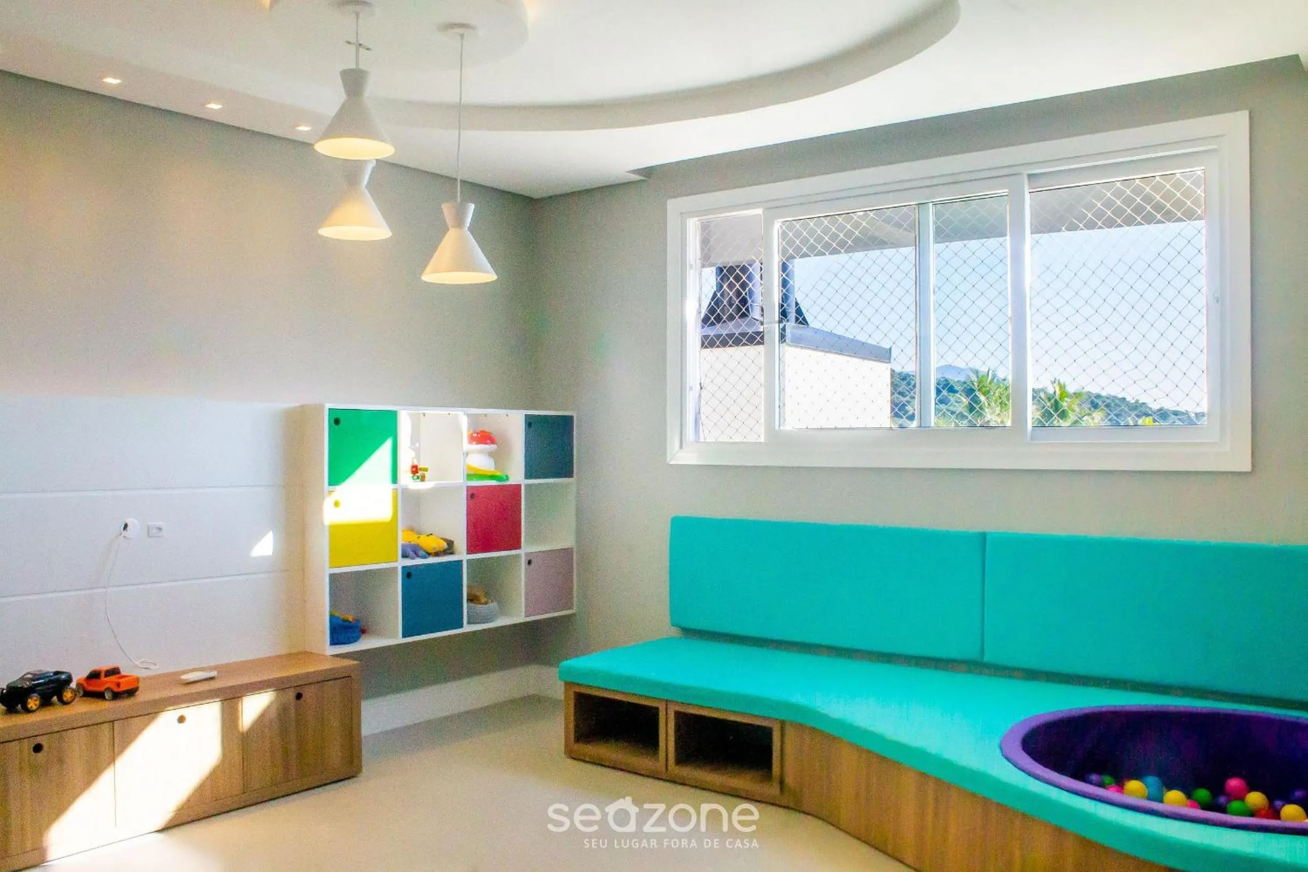 Off site in Apto moderno com piscina e churrasqueira CRR201