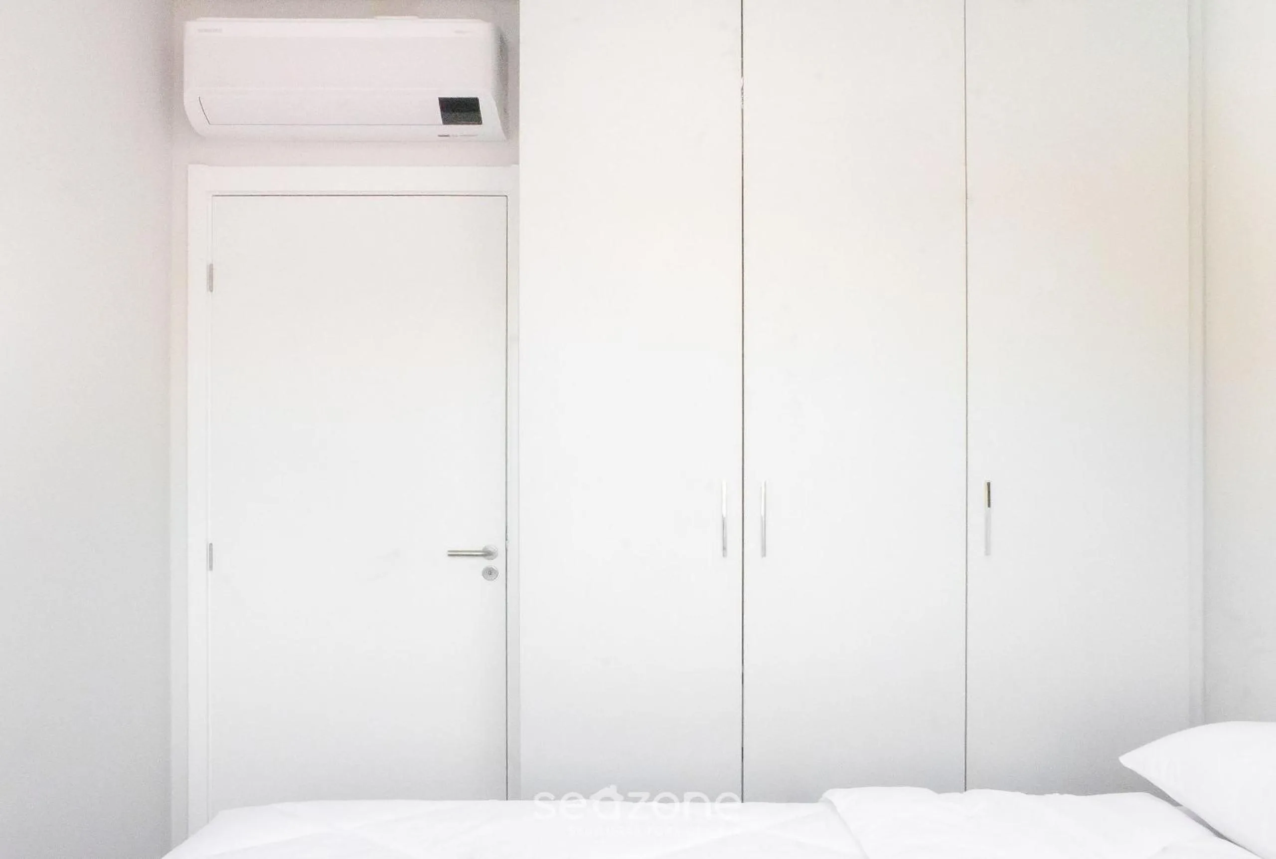 Bedroom, Bed in Apto moderno com piscina e churrasqueira CRR201