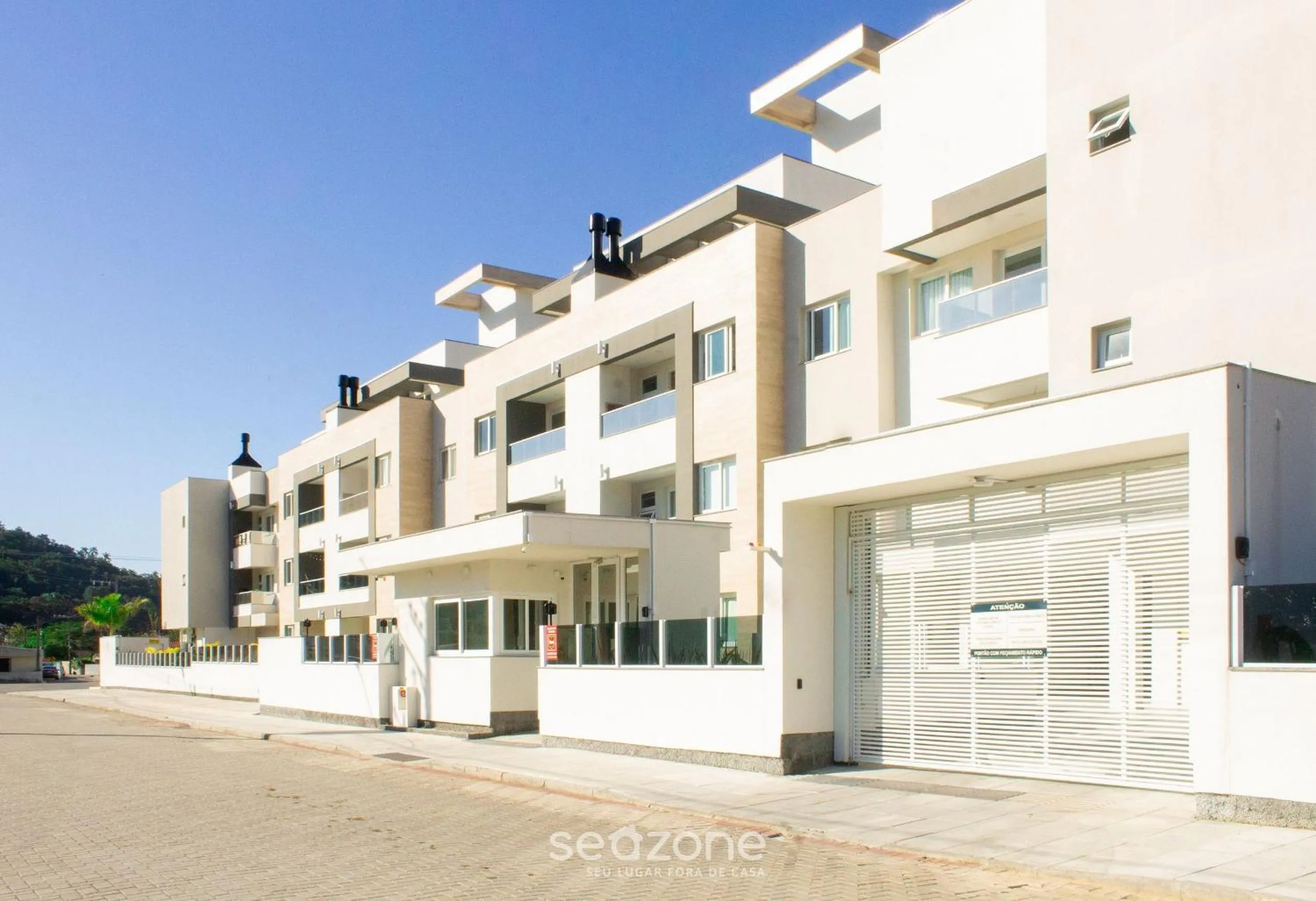 Facade/entrance in Apto moderno com piscina e churrasqueira CRR201