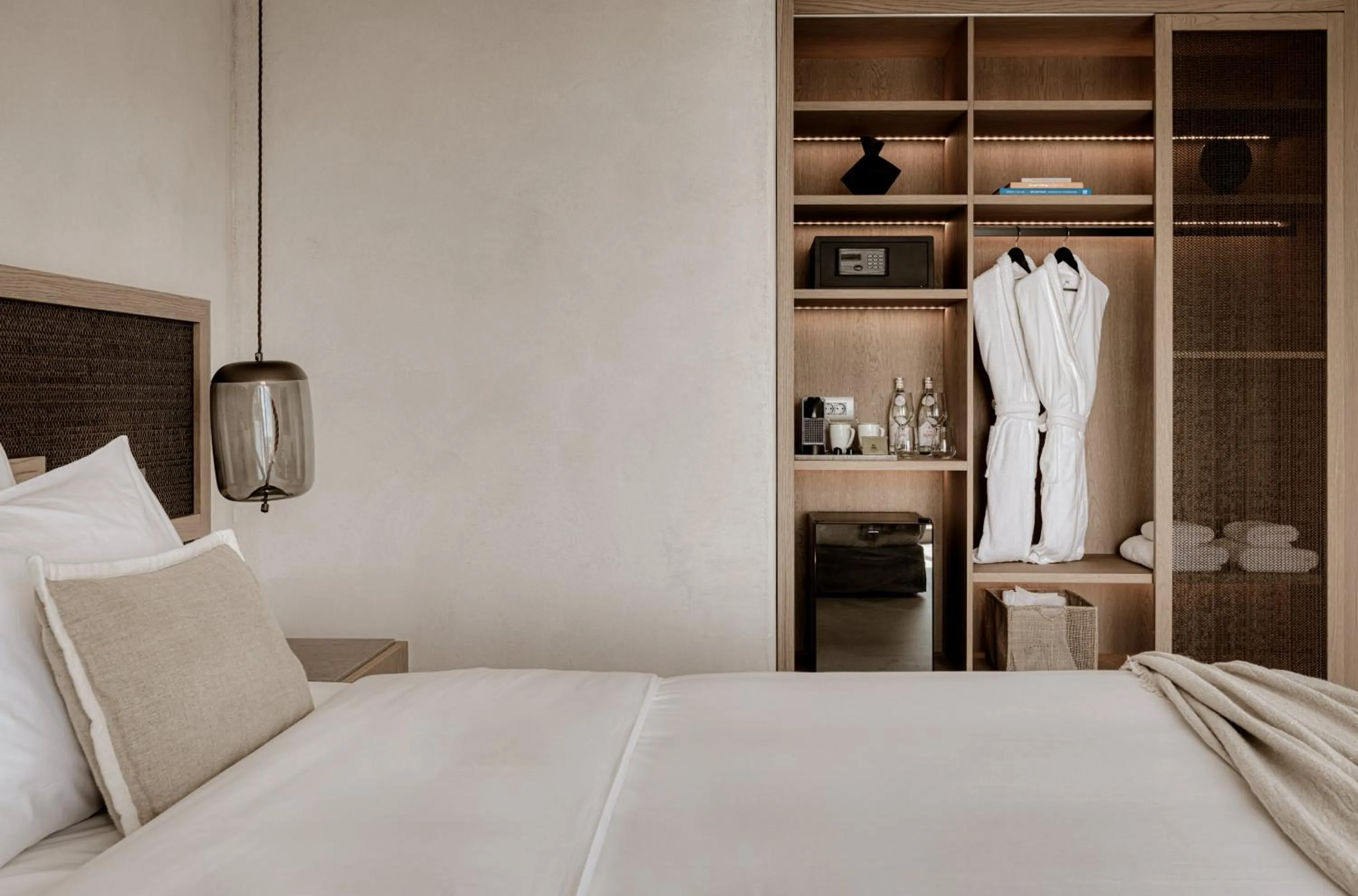 Bedroom, Bed in Enigma Mykonos Hideaway Suites