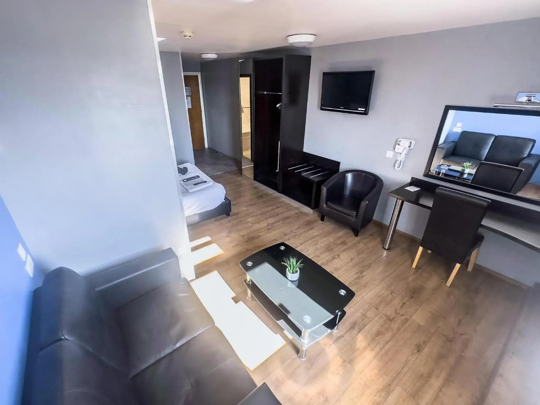 Bedroom, Bed in Gilson Hotel Bedroom, Bed in Gilson Hotel