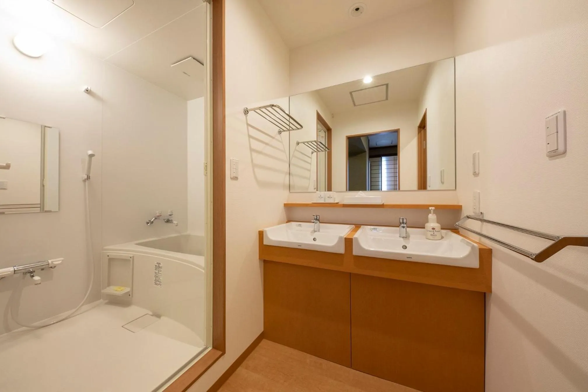 Bathroom in Hotel Apple Land