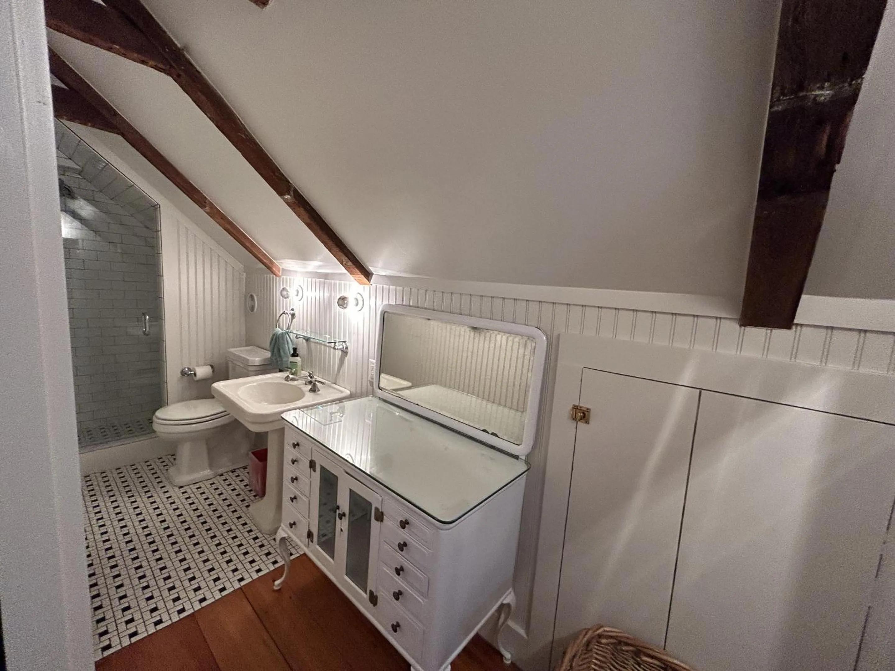 Bathroom in Martin House 157