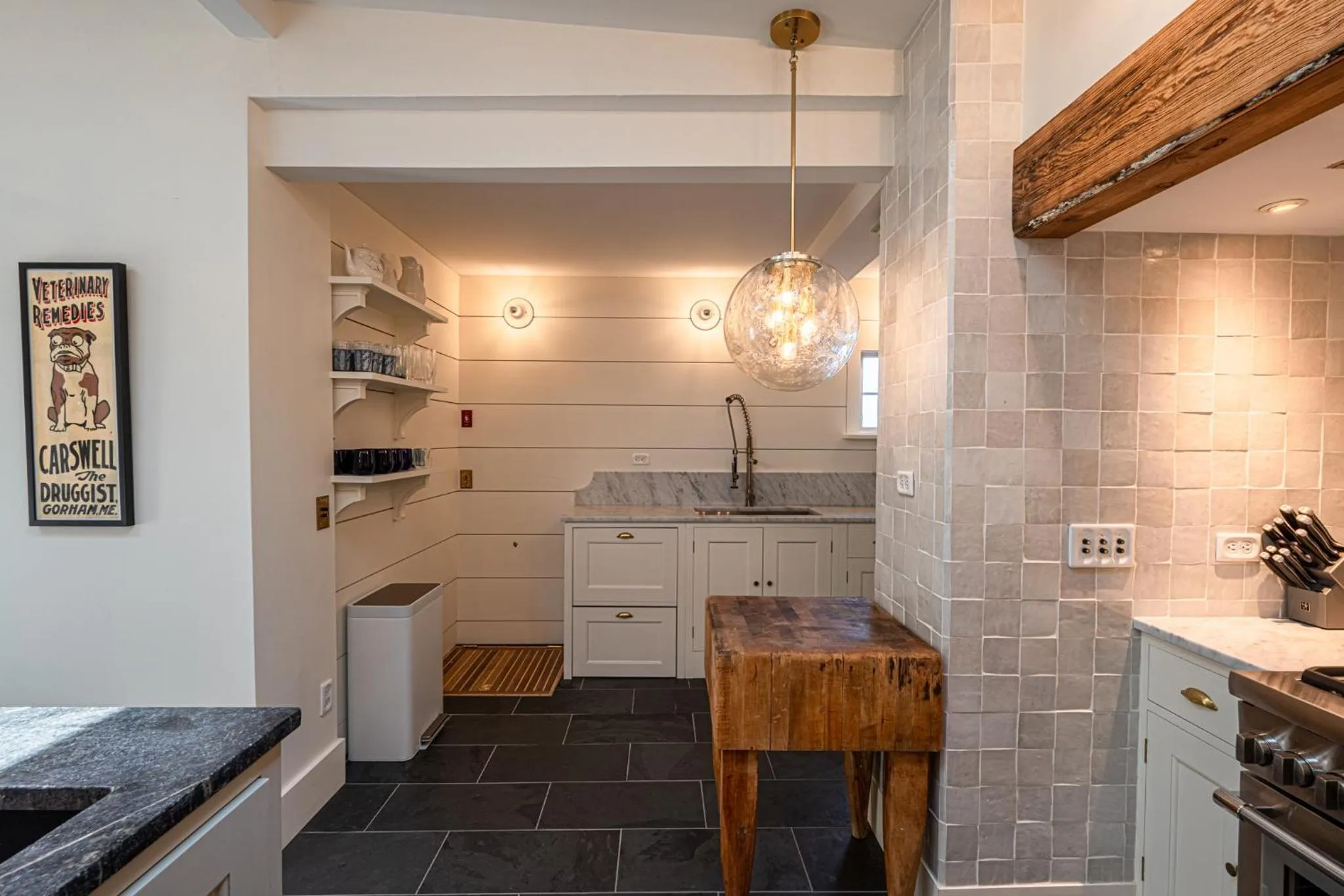 Kitchen or kitchenette in Martin House 157